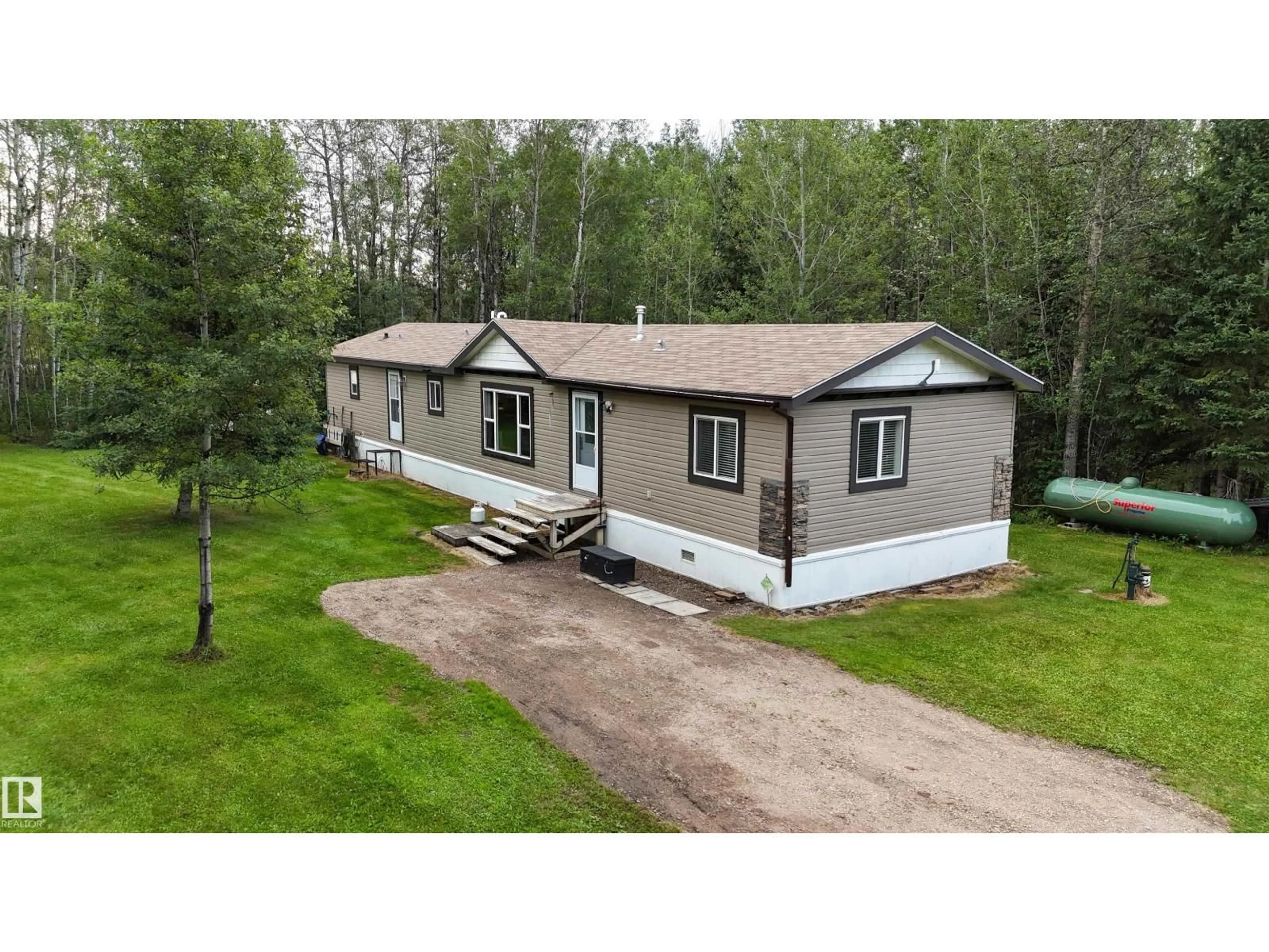 A pic from outside/outdoor area/front of a property/back of a property/a pic from drone, building for 49214 RR 53, Rural Brazeau County Alberta T0C1W0