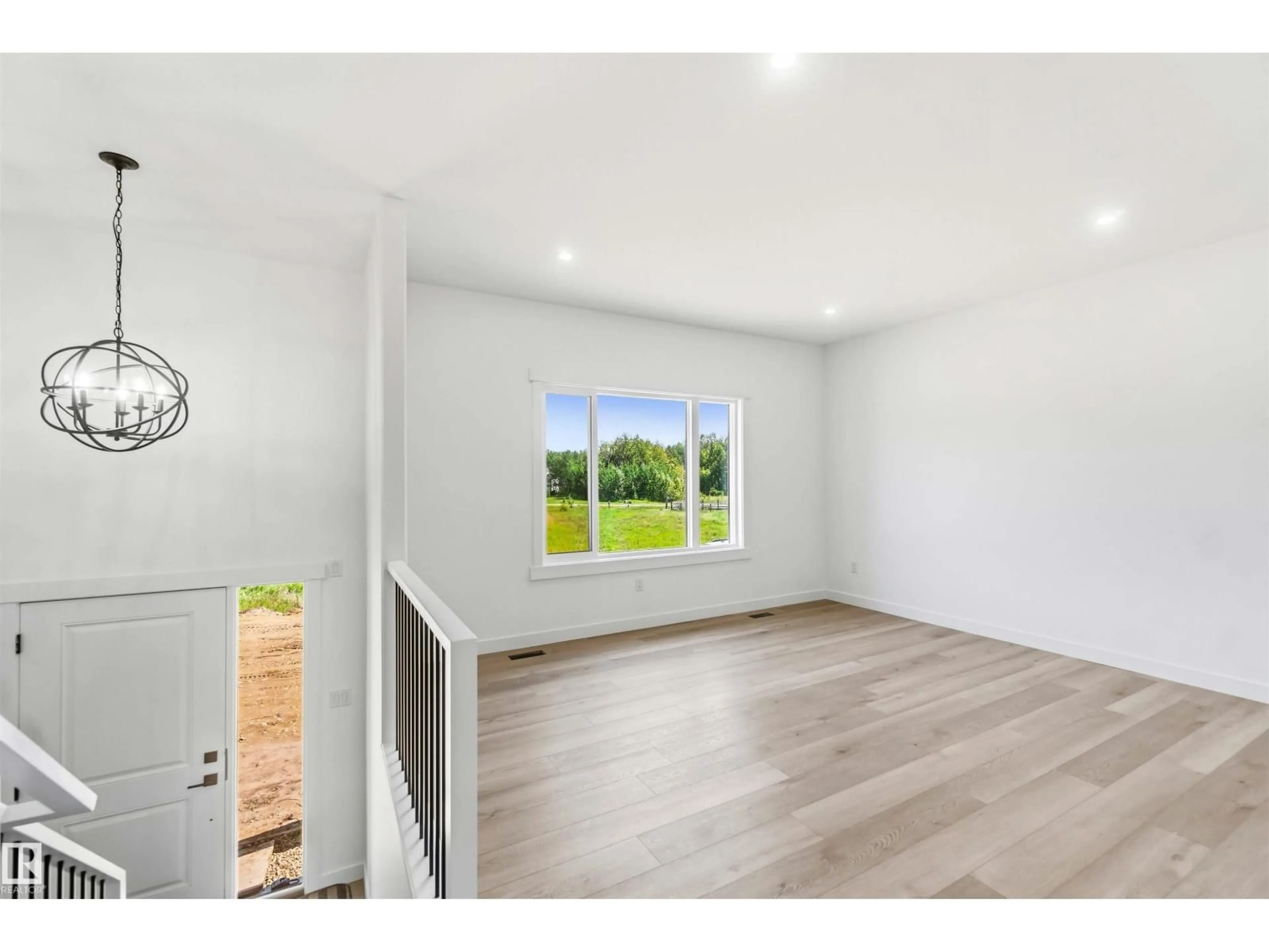 A pic of a room for 55108 RANGE ROAD 15, Rural Lac Ste. Anne County Alberta T0E1V0