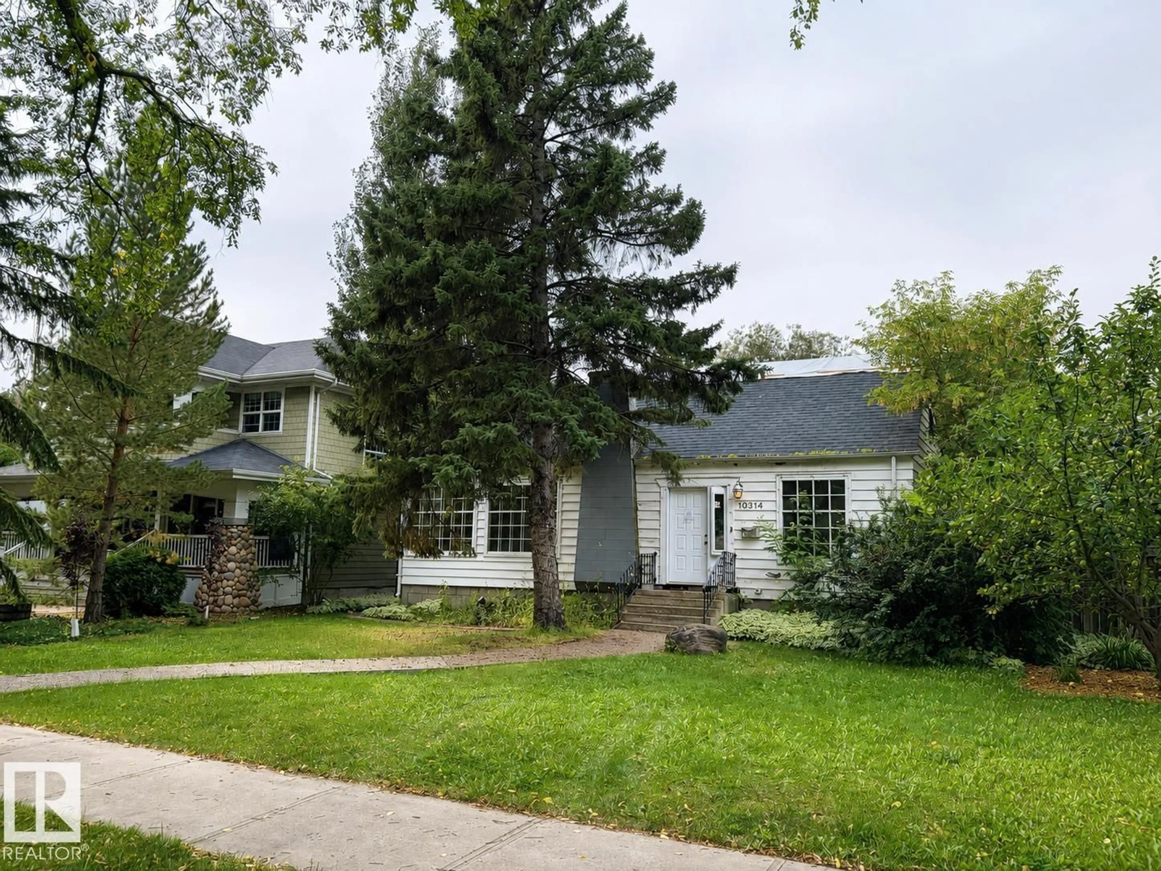 Unknown for NW - 10314 137 ST, Edmonton Alberta T5N2H1