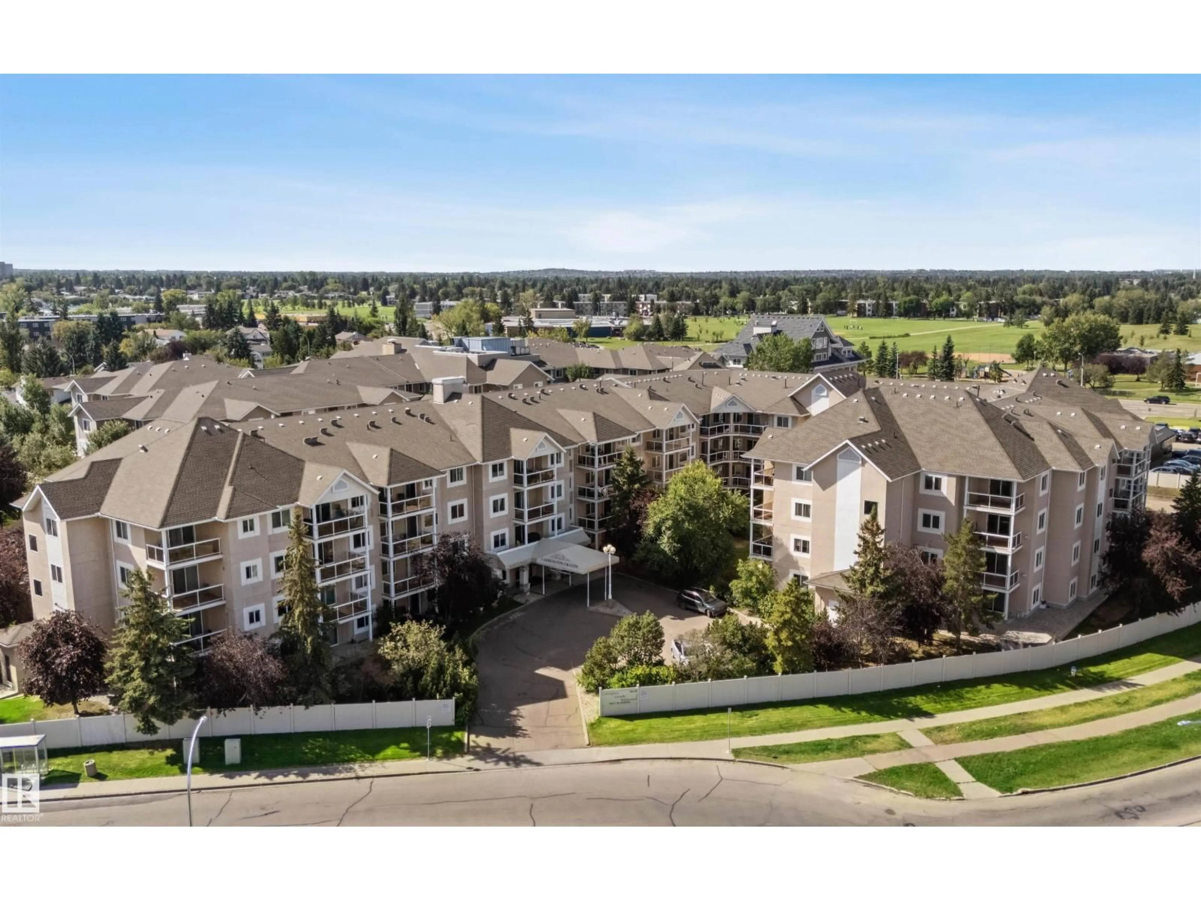 A pic from outside/outdoor area/front of a property/back of a property/a pic from drone, unknown for 225 10511 42 AV NW, Edmonton Alberta T6J7G8