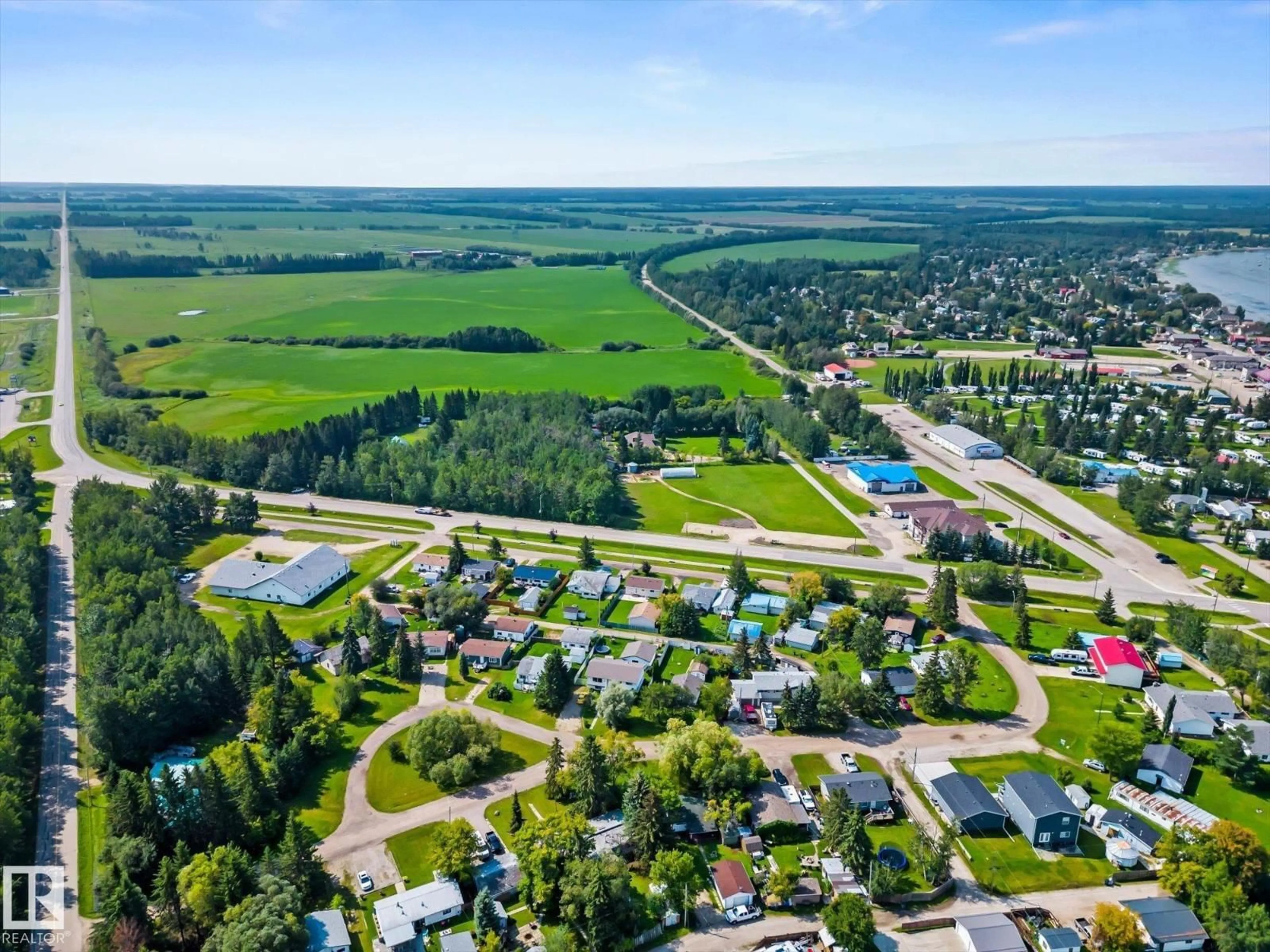 A pic from outside/outdoor area/front of a property/back of a property/a pic from drone, unknown for 4532 46B ST, Rural Lac Ste. Anne County Alberta T0E0A0