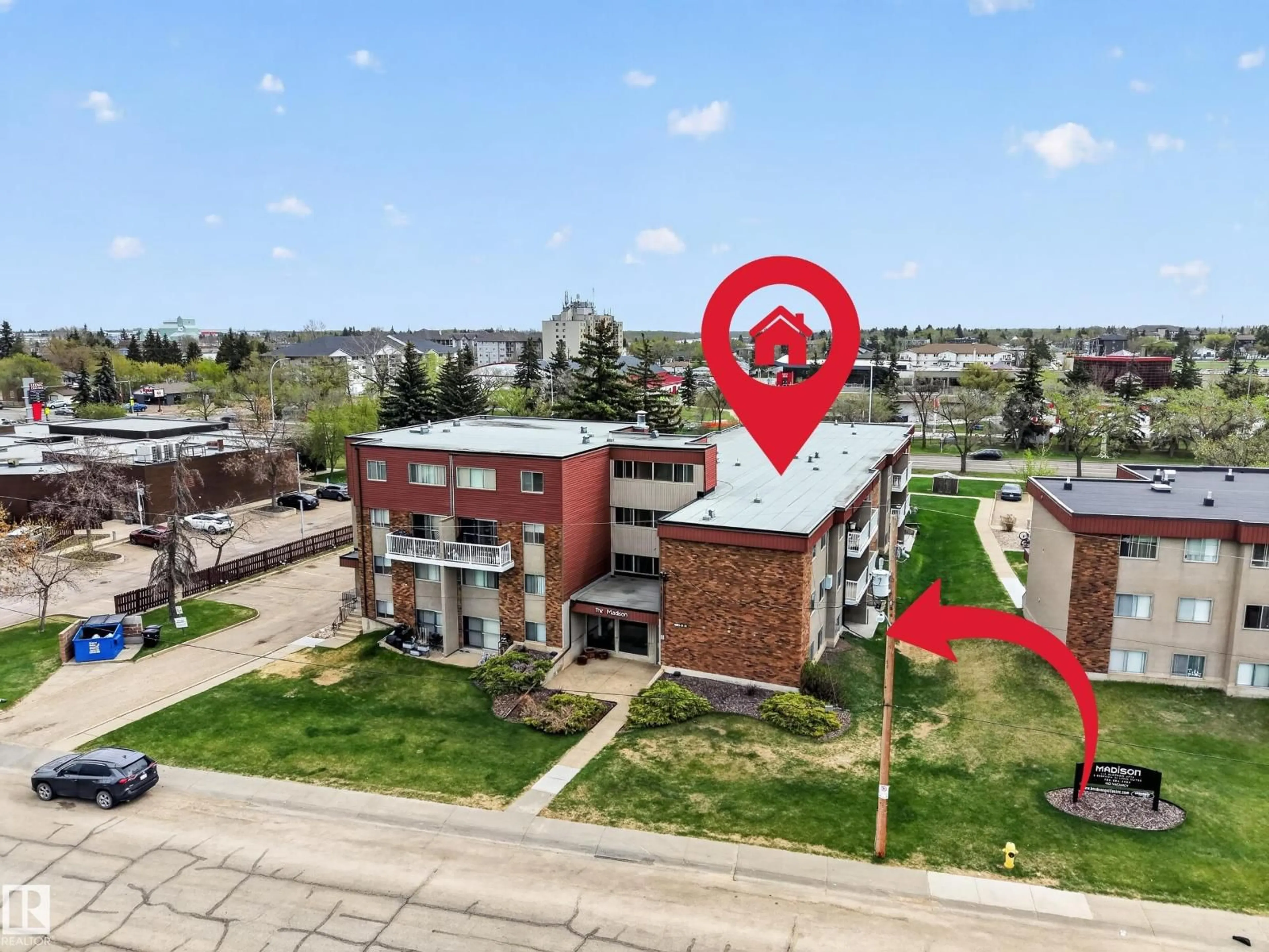 A pic from outside/outdoor area/front of a property/back of a property/a pic from drone, building for 105 - 4503 51 ST, Leduc Alberta T9E5C1