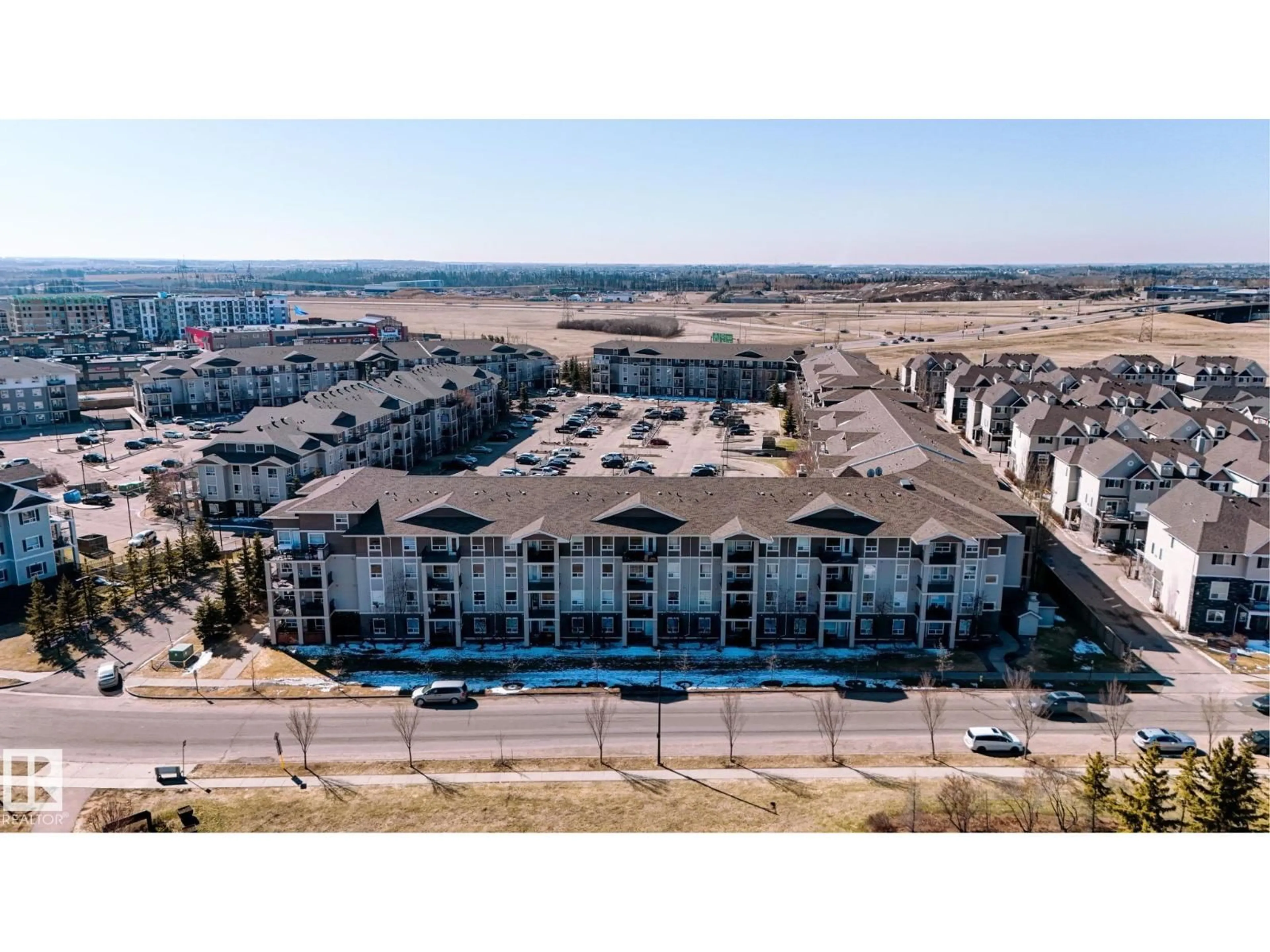 A pic from outside/outdoor area/front of a property/back of a property/a pic from drone, unknown for 7327 - 7226 SOUTH TERWILLEGAR DR, Edmonton Alberta T6R0L8