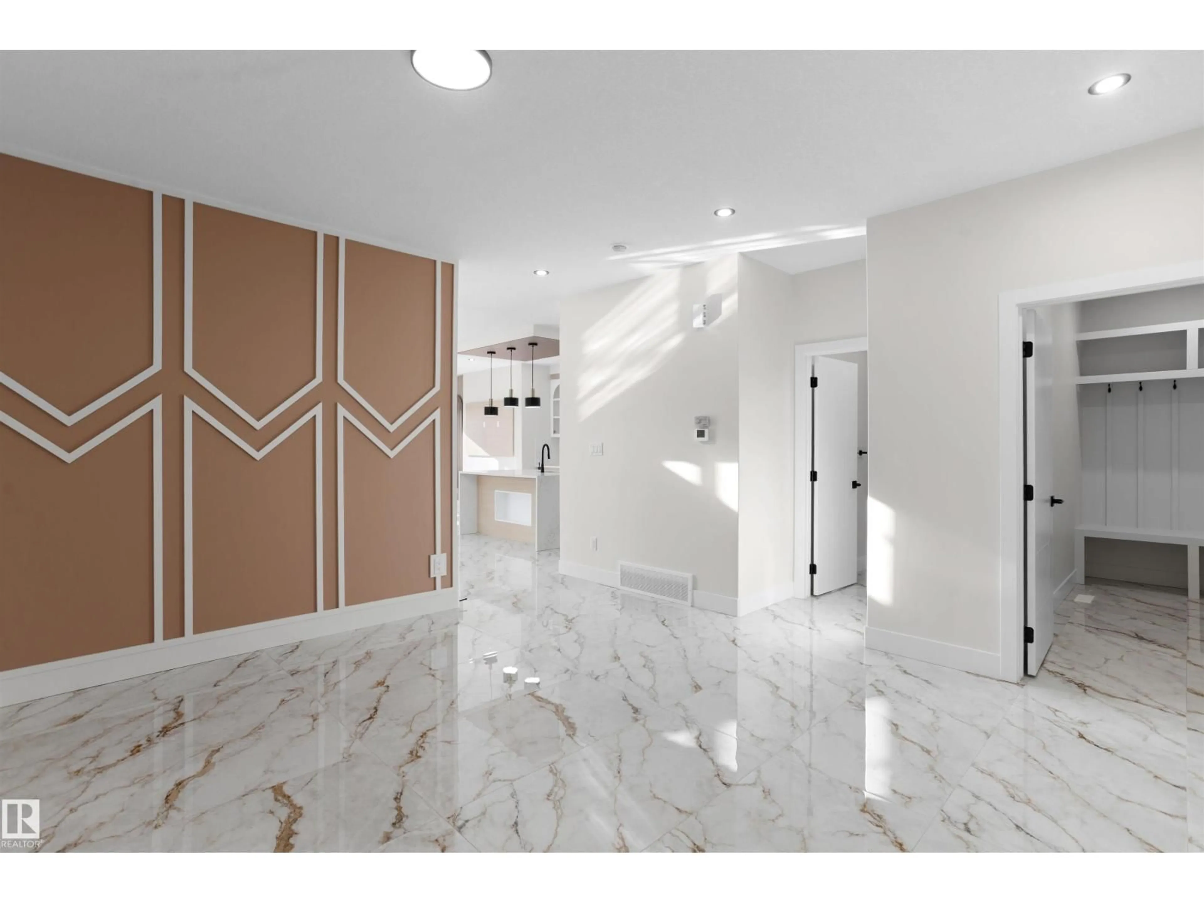 Indoor foyer for SW - 220 21 ST, Edmonton Alberta T6X3C9