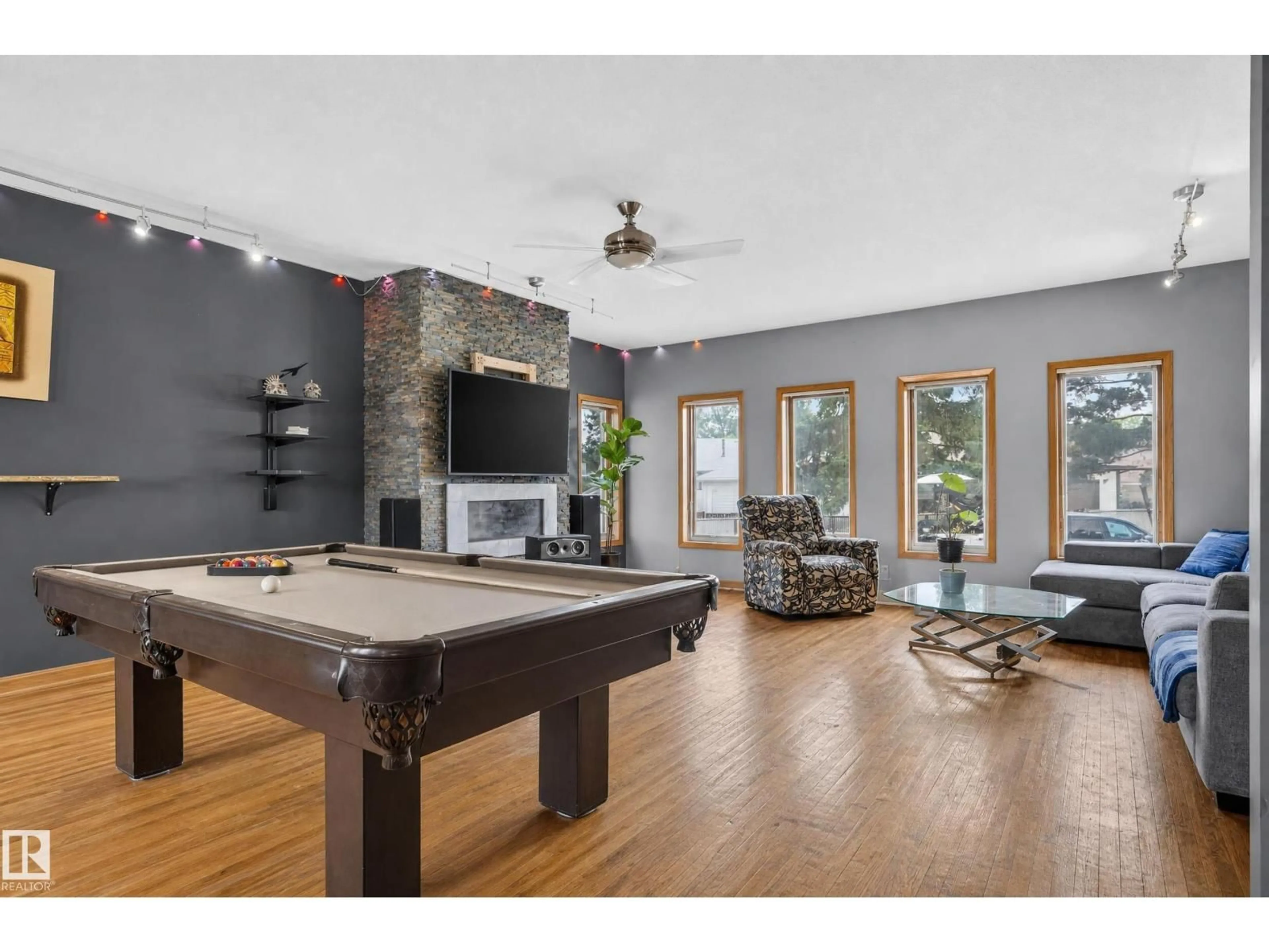 Unknown for NW - 17103 92 ST, Edmonton Alberta T5Z2N1