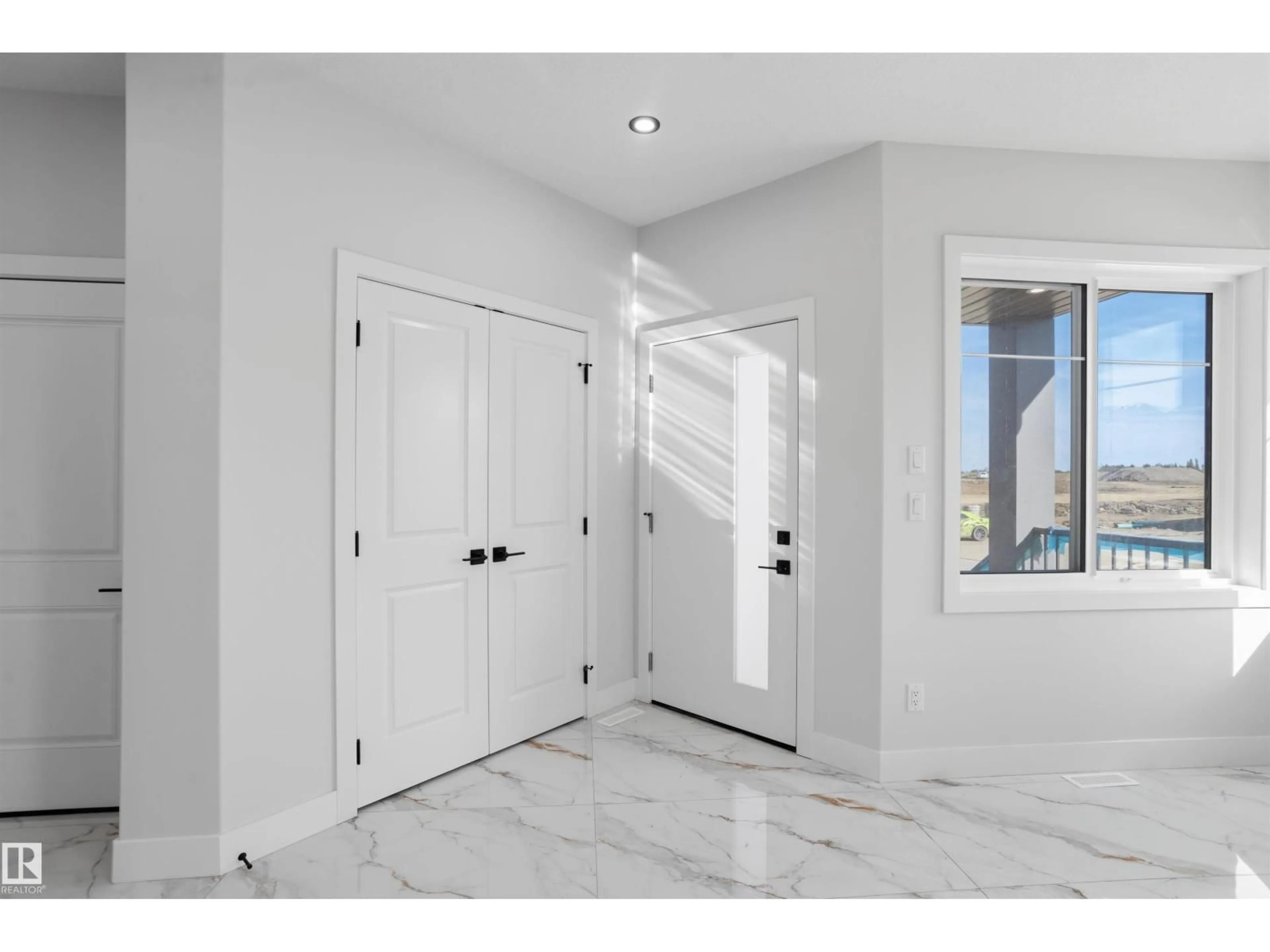 Indoor entryway for 244 21 ST, Edmonton Alberta T6X3C9