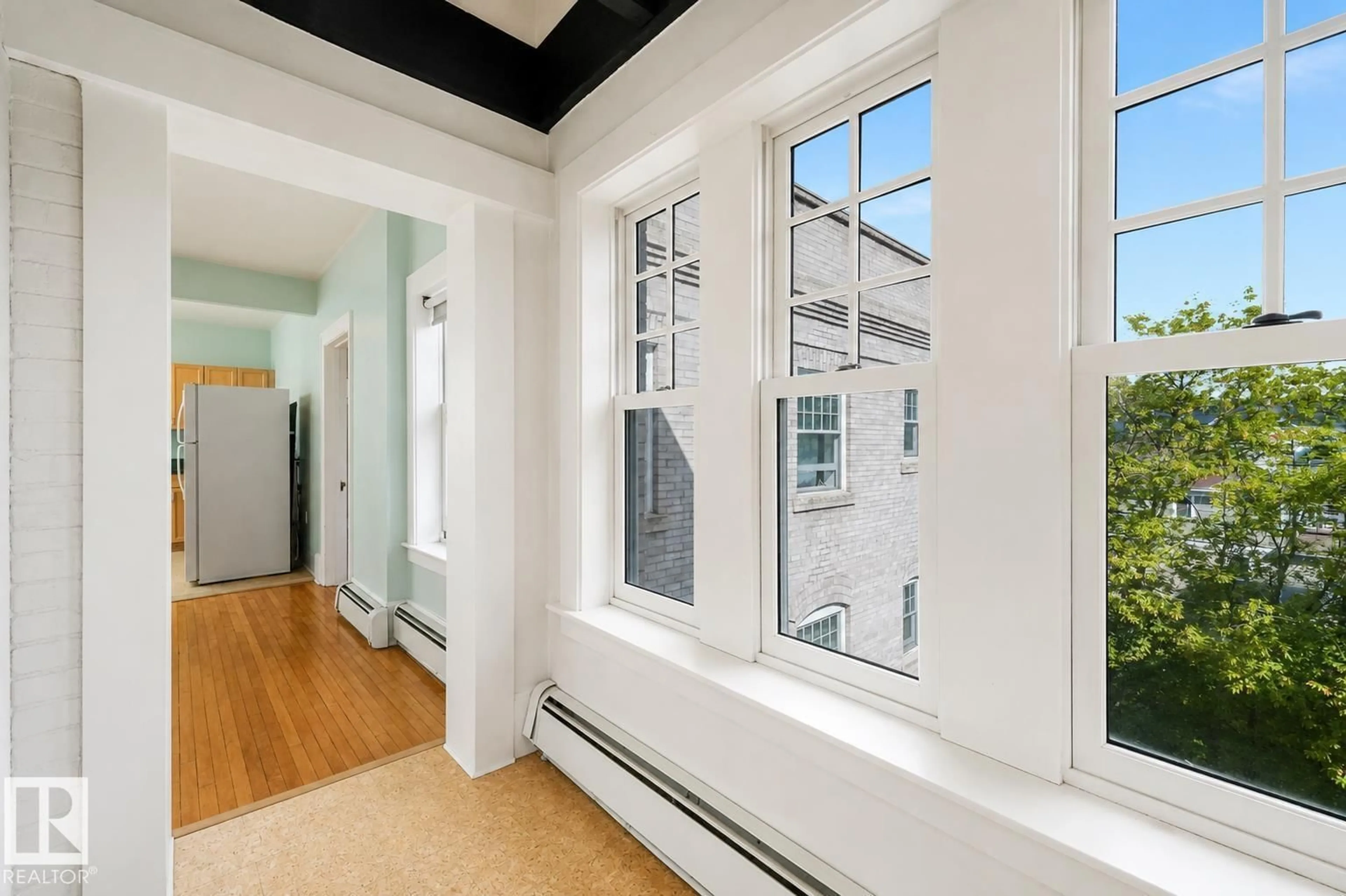 Indoor entryway for #307 - 9955 114 ST, Edmonton Alberta T5K1P7