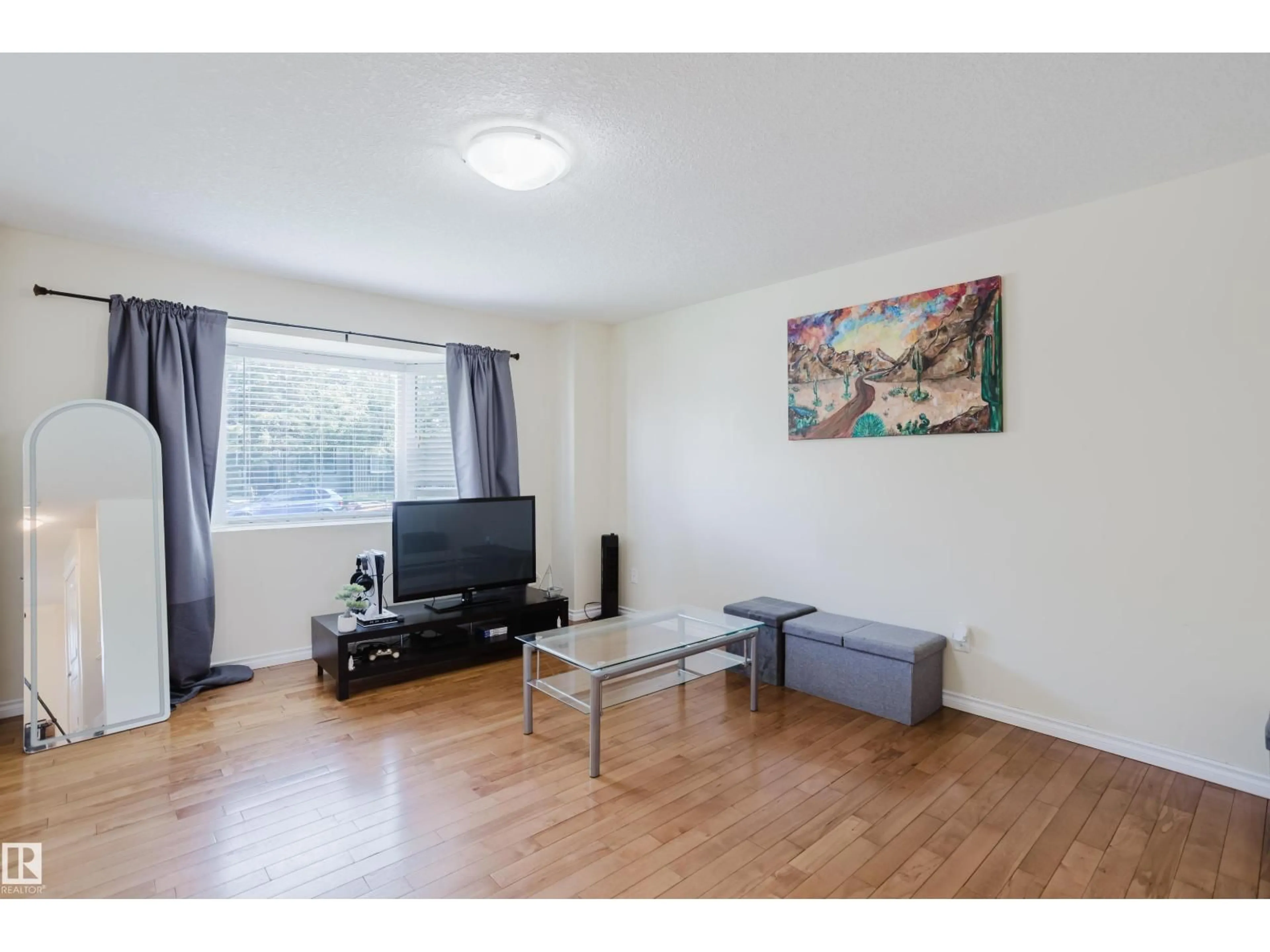 A pic of a room for NW - 10332 161 ST, Edmonton Alberta T5P3J3