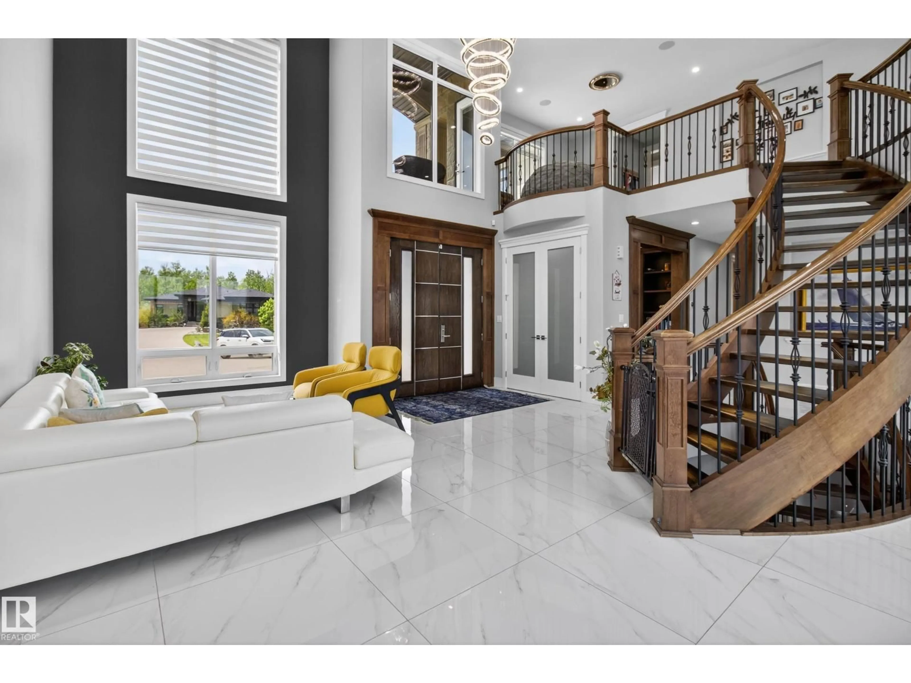 Indoor entryway for 85 RGE ROAD 231, Rural Strathcona County Alberta T8B1A9