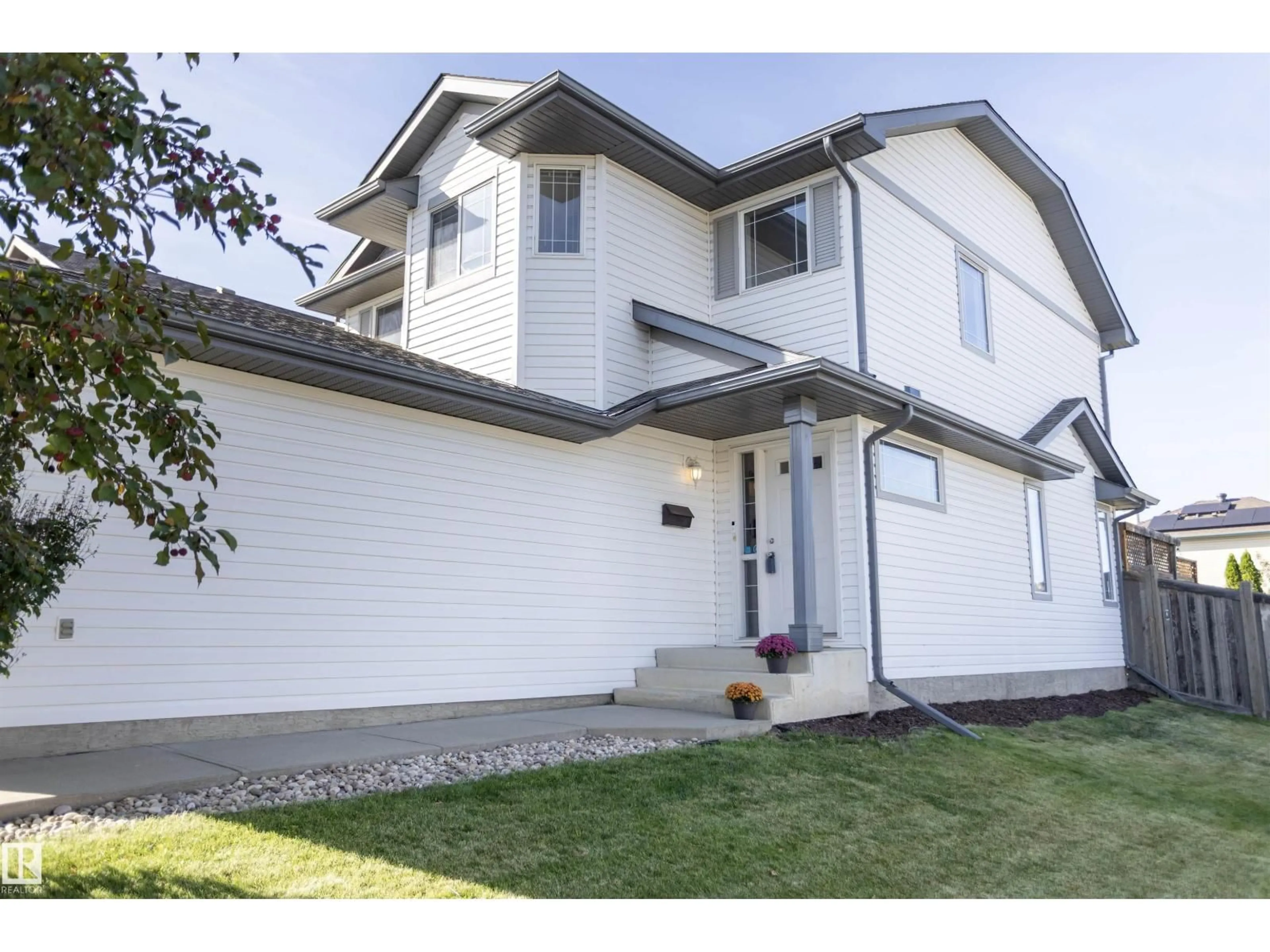 Home with vinyl exterior material, street for 3575 MCLEAN CR, Edmonton Alberta T6W1M4