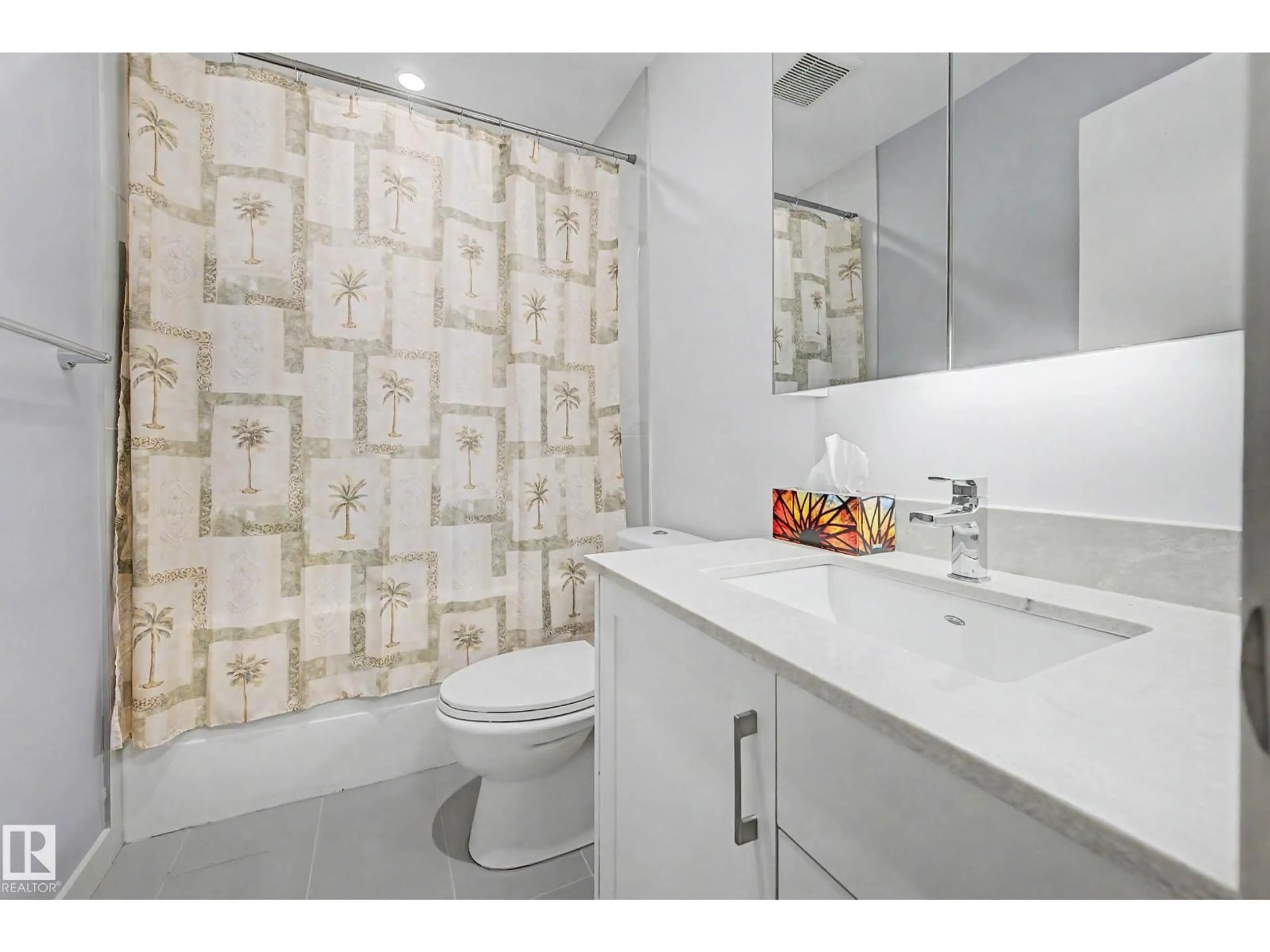Standard bathroom, ceramic/tile floor for 103 ST LOUIS ST, St. Albert Alberta T8N7T2