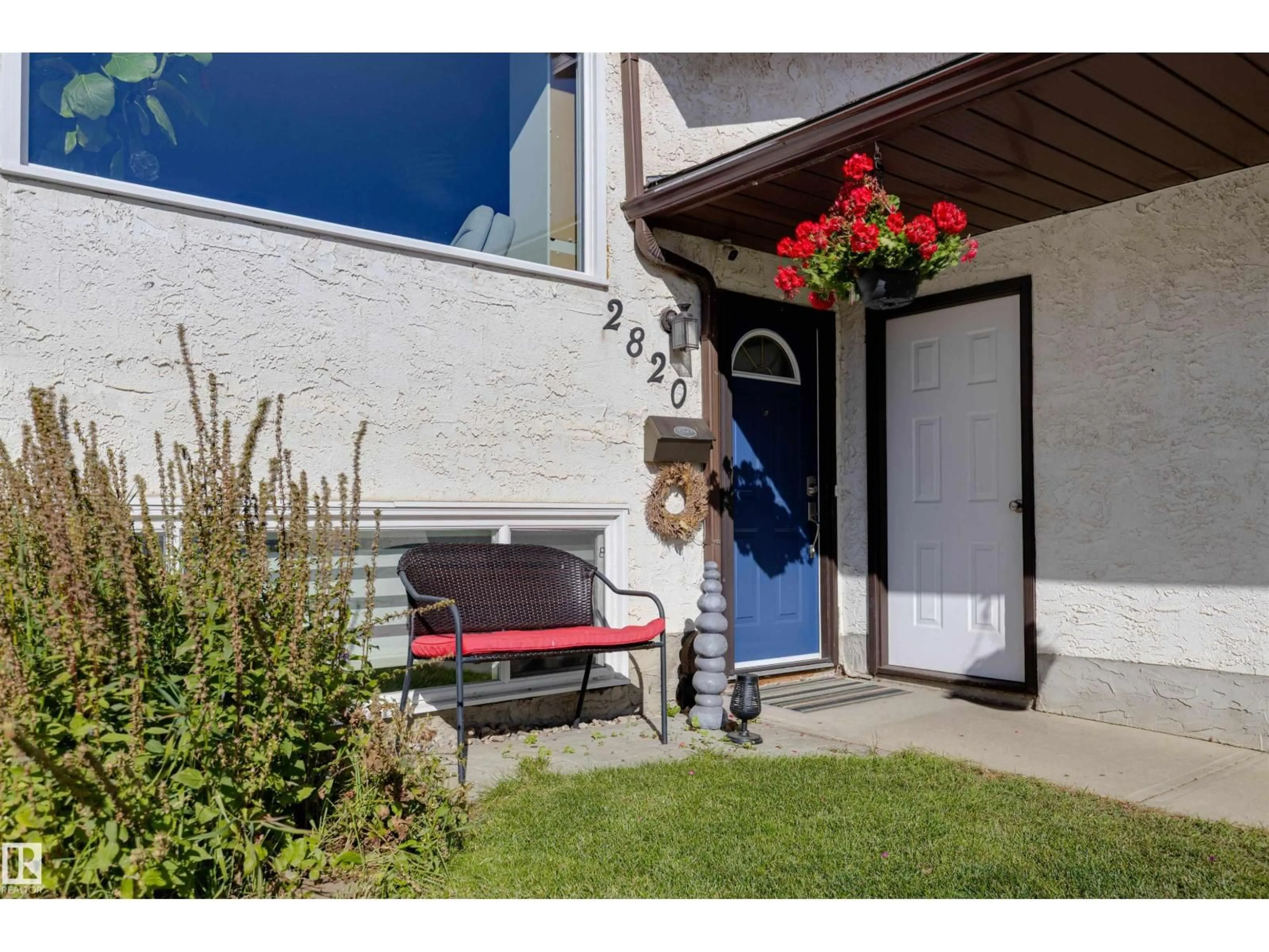 Unknown for 2820 35 ST, Edmonton Alberta T6L3Y4