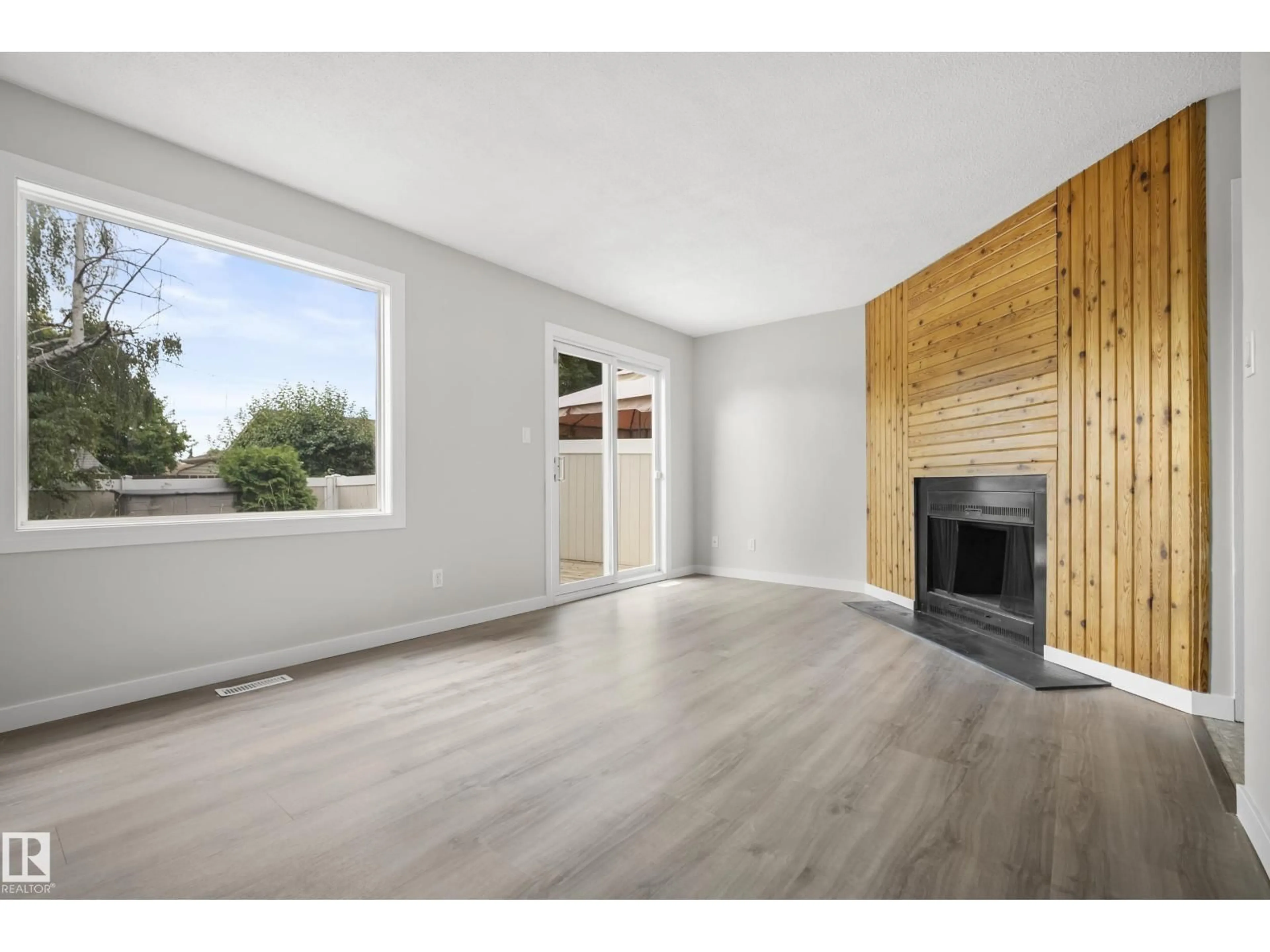 A pic of a room for 3173 139 AV, Edmonton Alberta T5Y1R4
