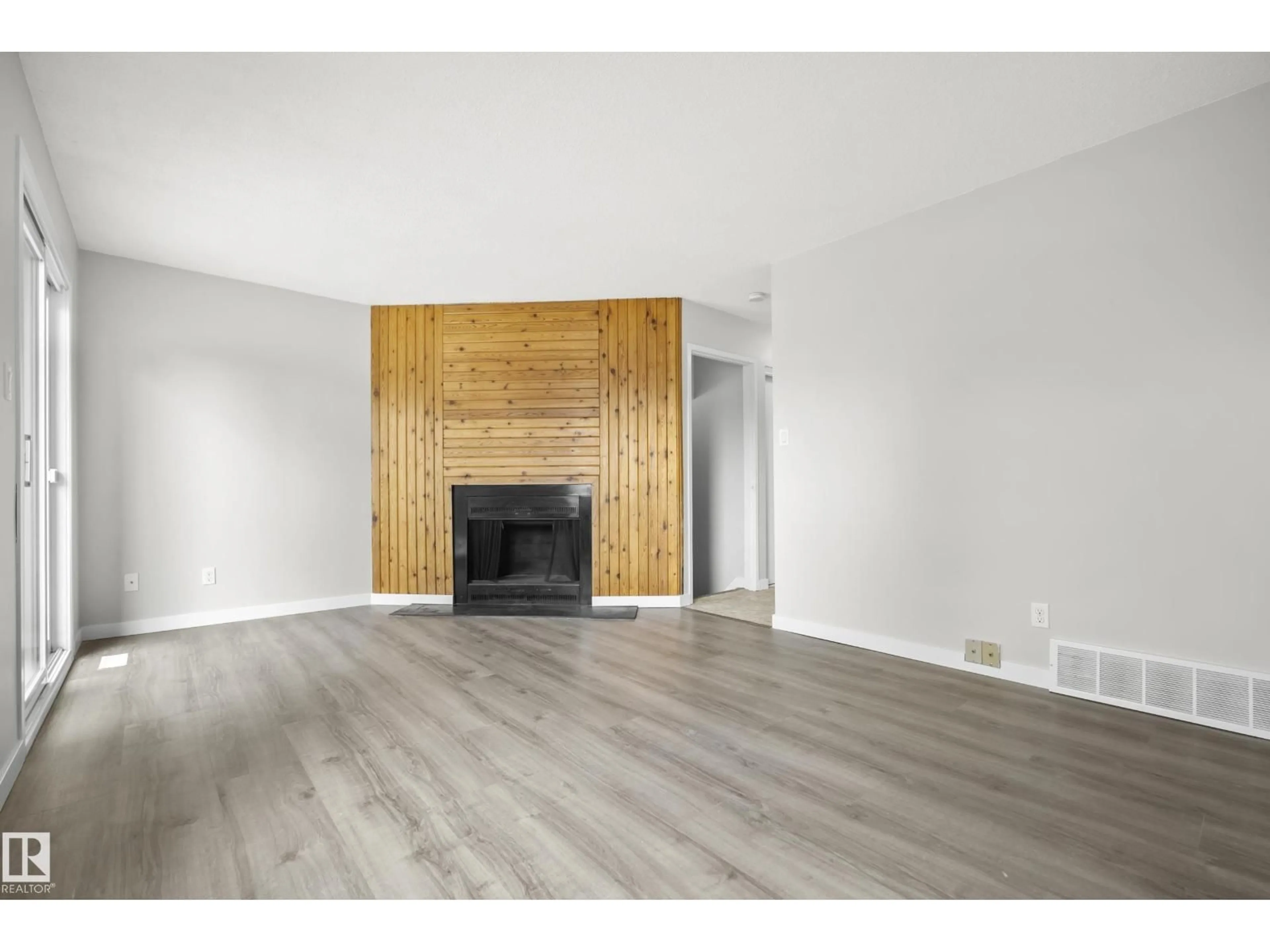A pic of a room for 3173 139 AV, Edmonton Alberta T5Y1R4