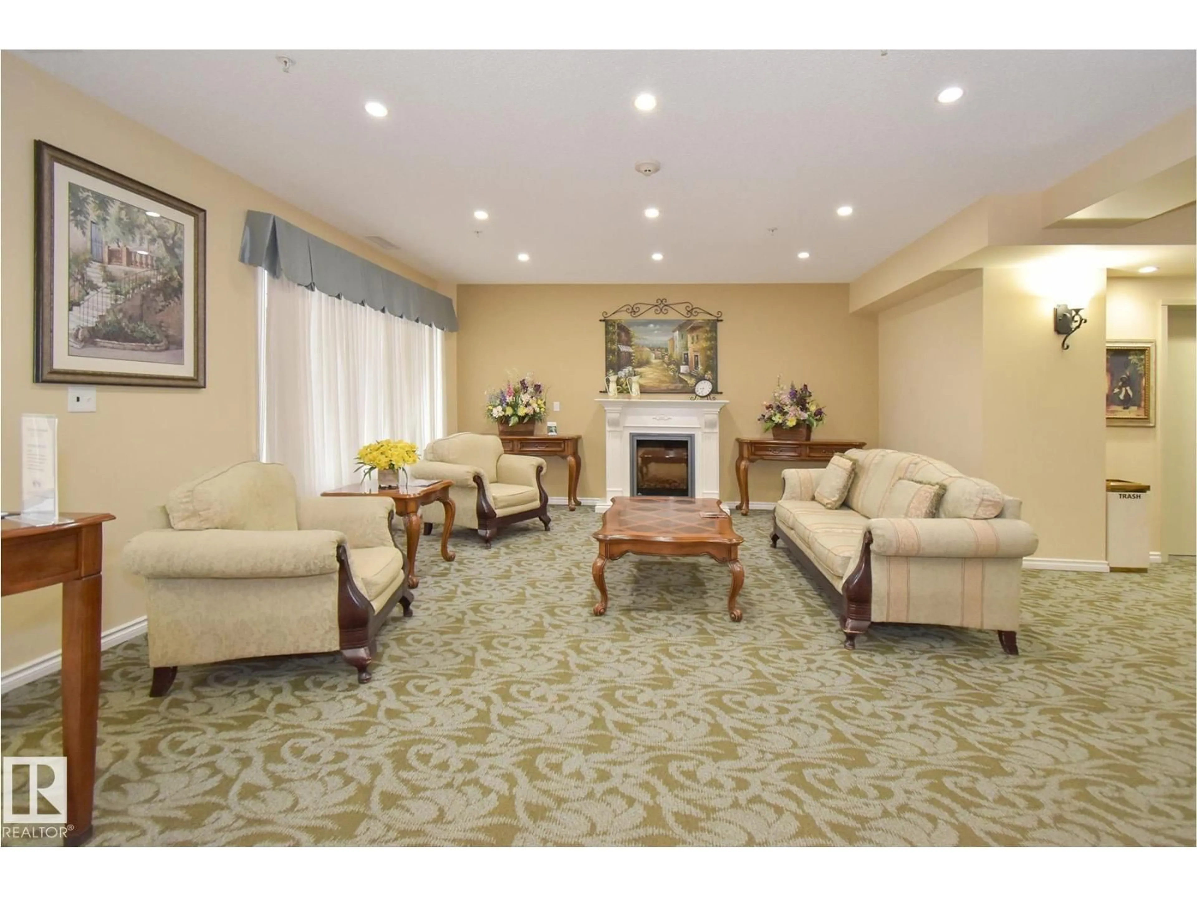 Lobby for #314 - 9820 165 ST, Edmonton Alberta T5P0N3