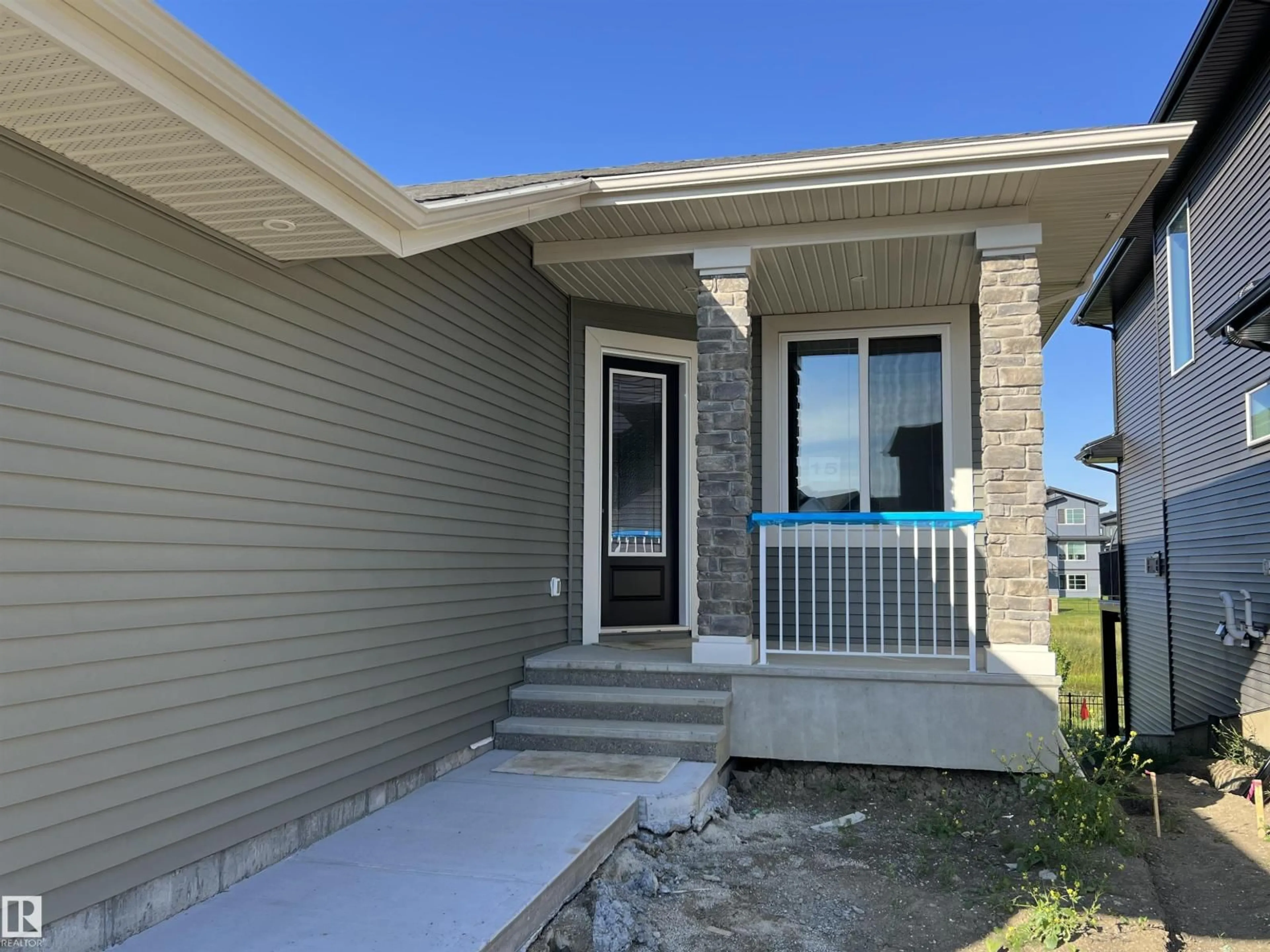 Home with vinyl exterior material, street for 15 NORWYCK WY, Spruce Grove Alberta T7X3G5