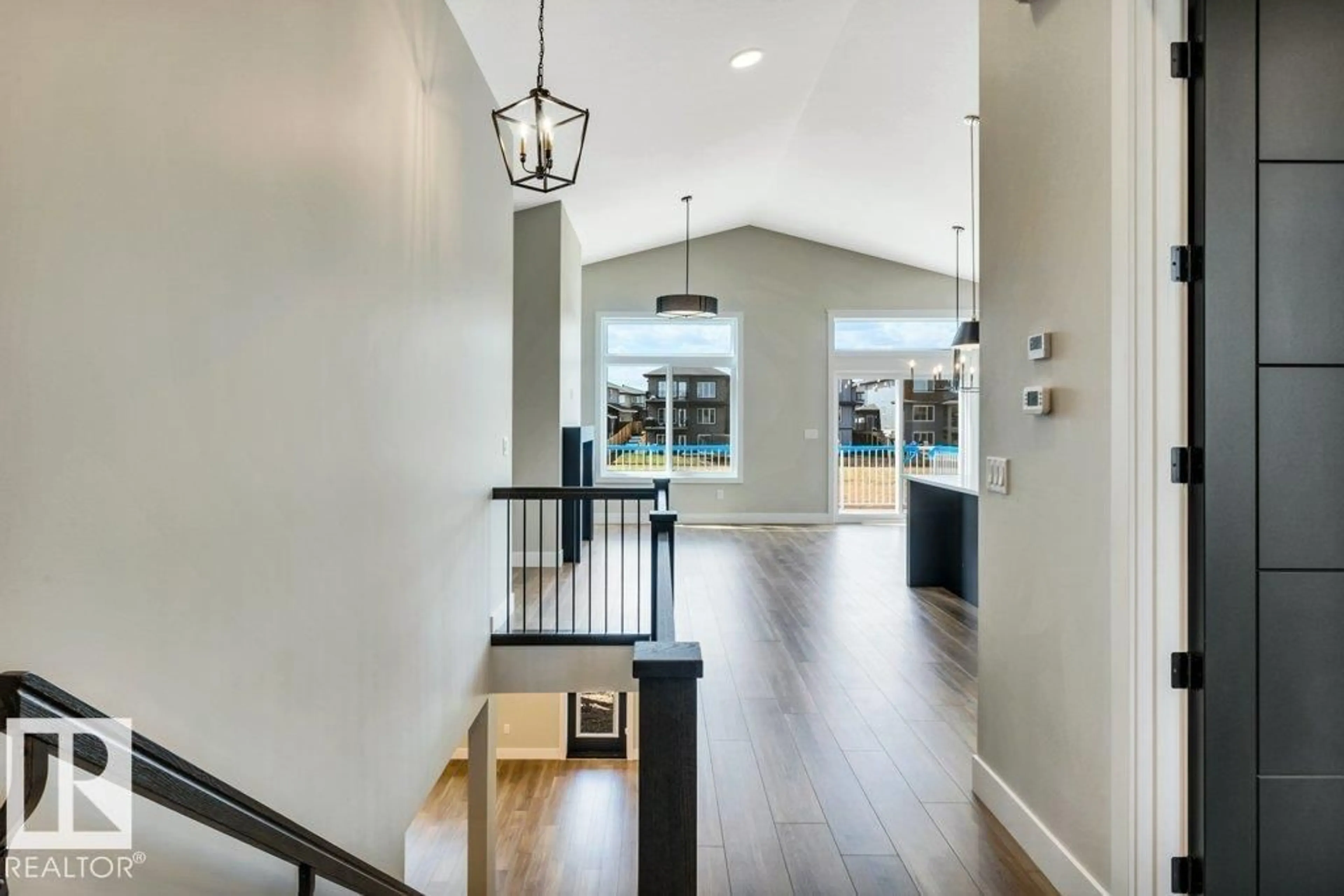 Indoor foyer for 15 NORWYCK WY, Spruce Grove Alberta T7X3G5