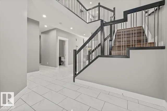 SW - 1090 ARMITAGE CR, Edmonton 5