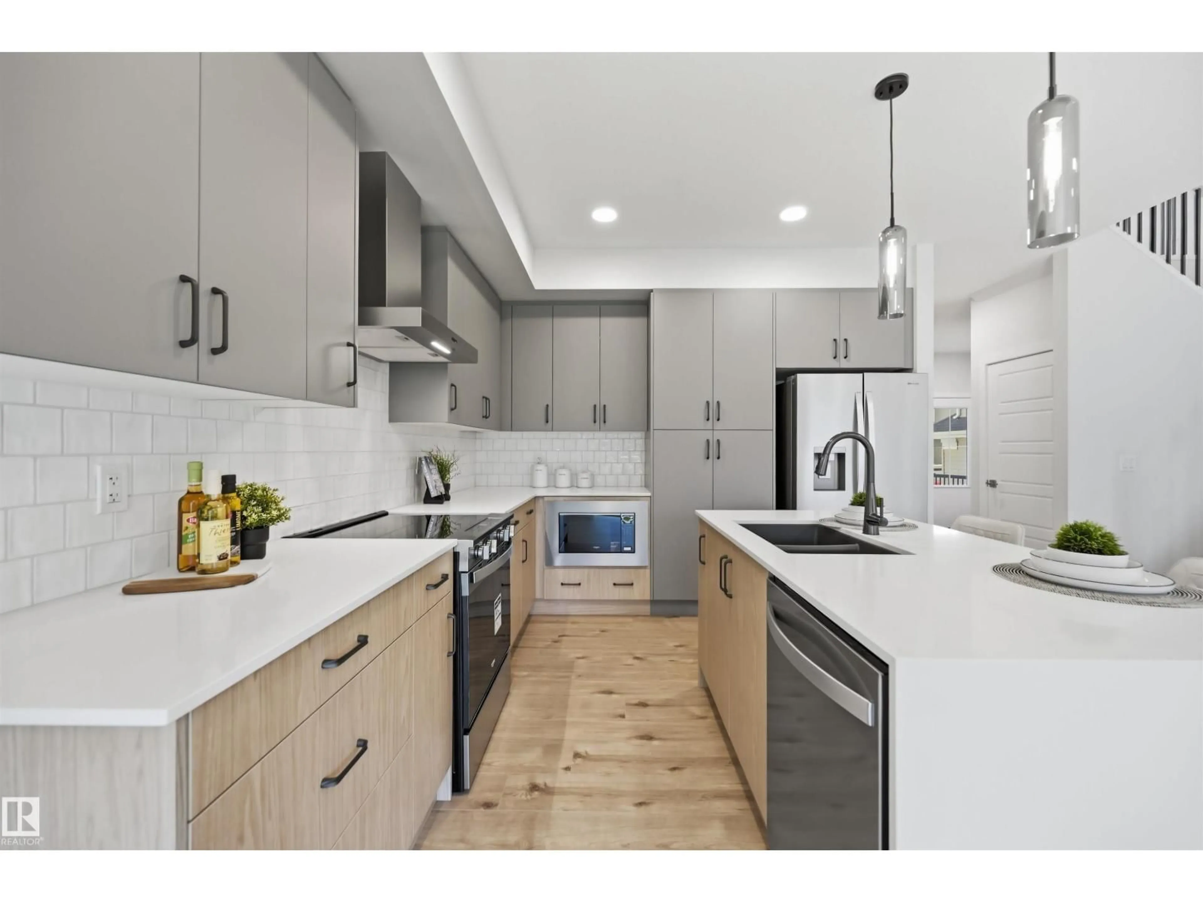 Contemporary kitchen, unknown for 3038 DIXON LD, Edmonton Alberta T6W5L2