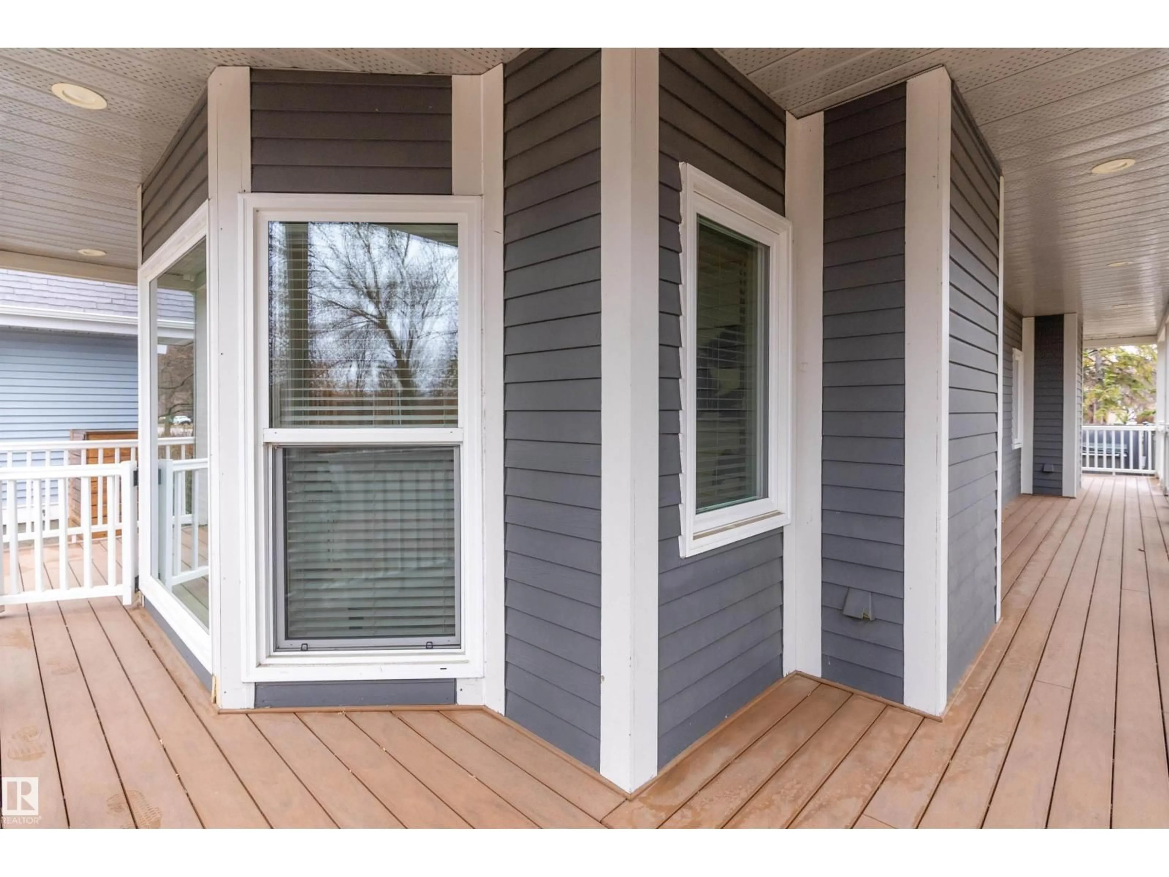 Home with vinyl exterior material, unknown for NW - 9654 100 ST, Edmonton Alberta T5K0T6