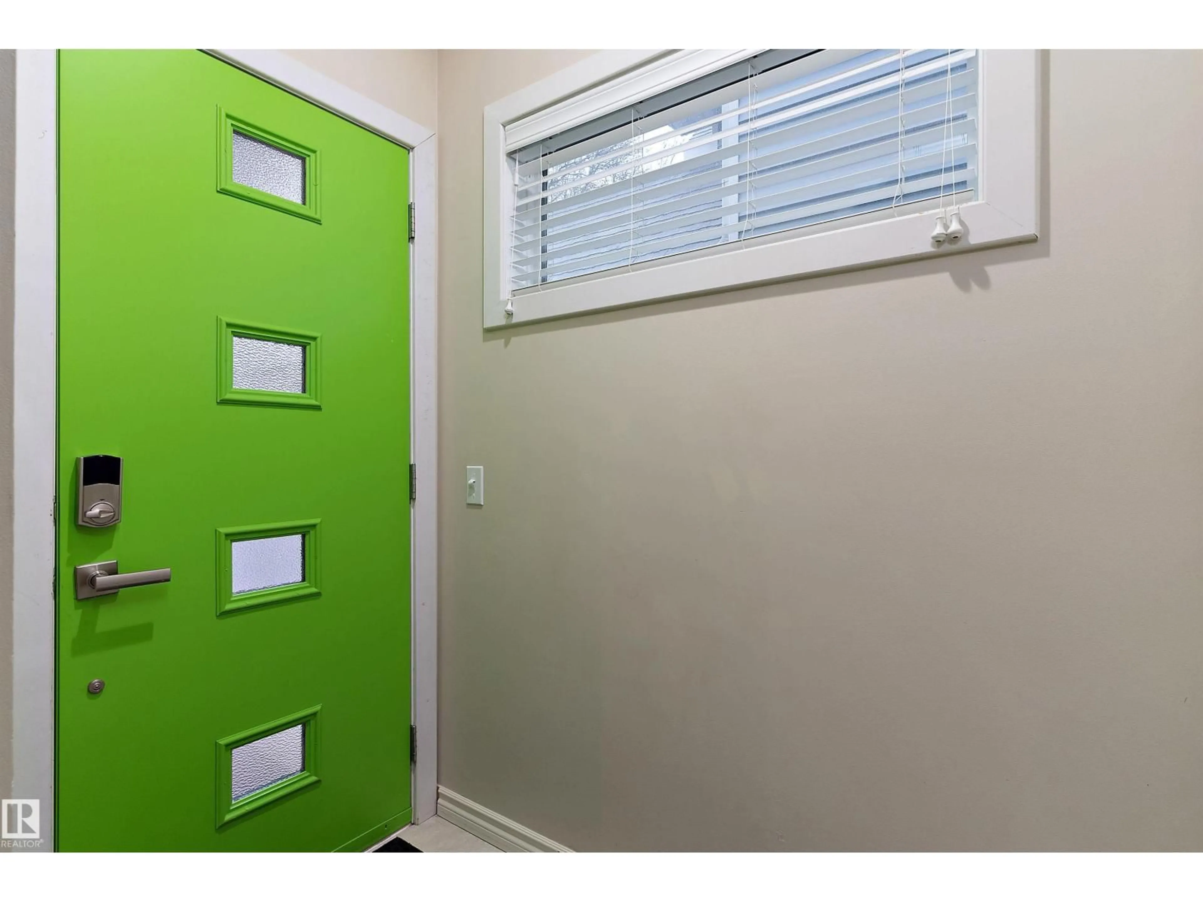 Indoor entryway for NW - 9654 100 ST, Edmonton Alberta T5K0T6