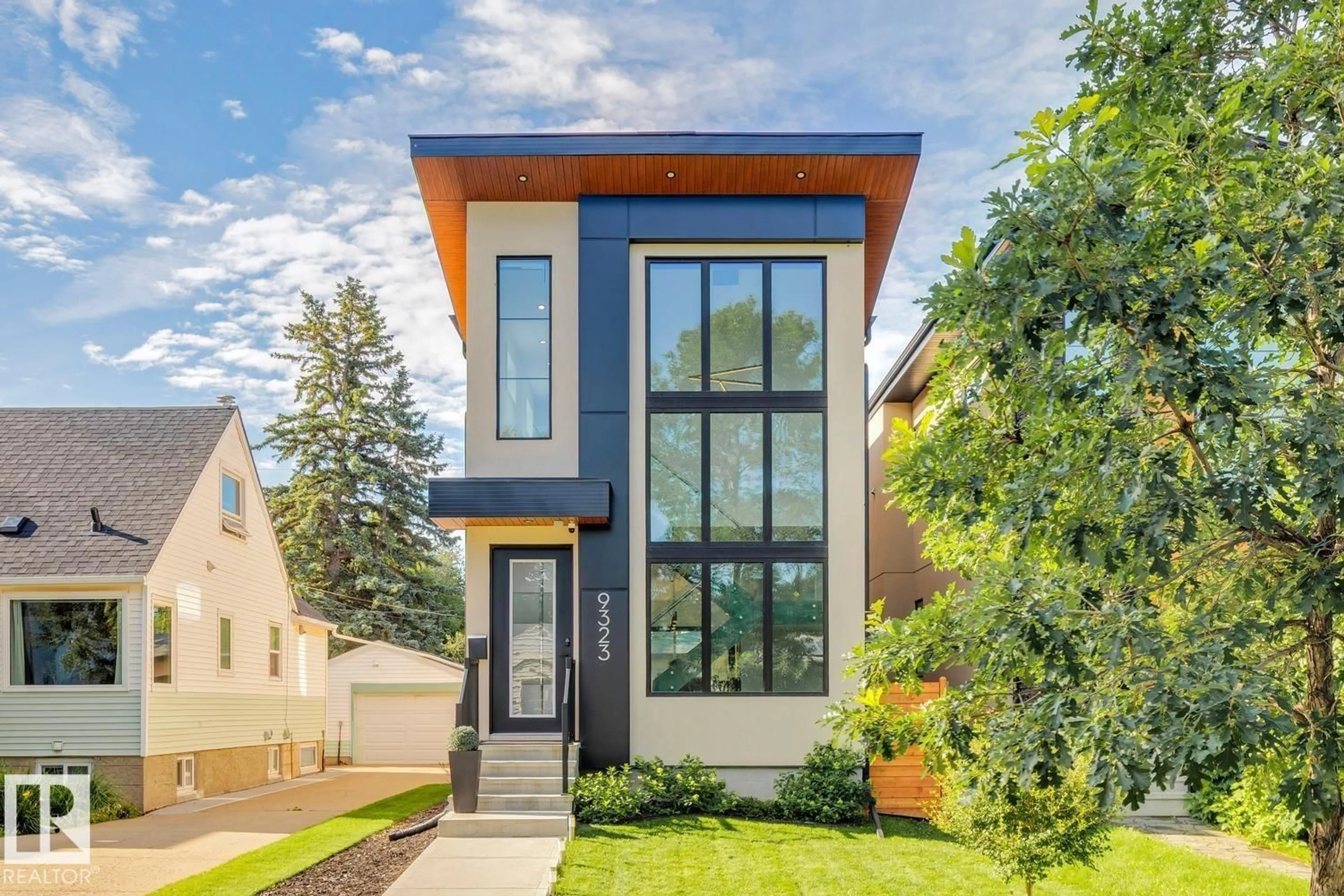 Home with brick exterior material, street for 9323 75 AV, Edmonton Alberta T6E1H3