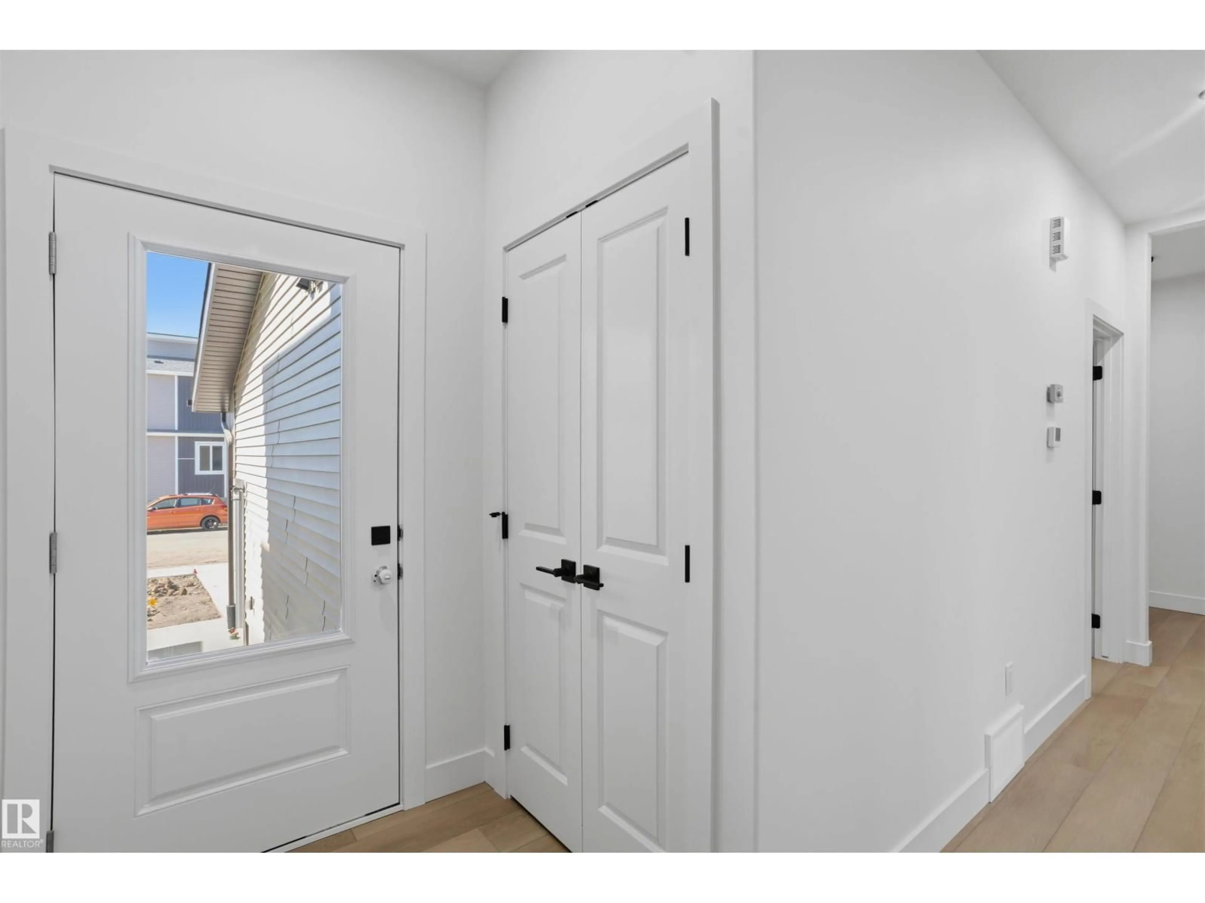 Indoor entryway for 798 BANK DR, Leduc Alberta T9E1G2