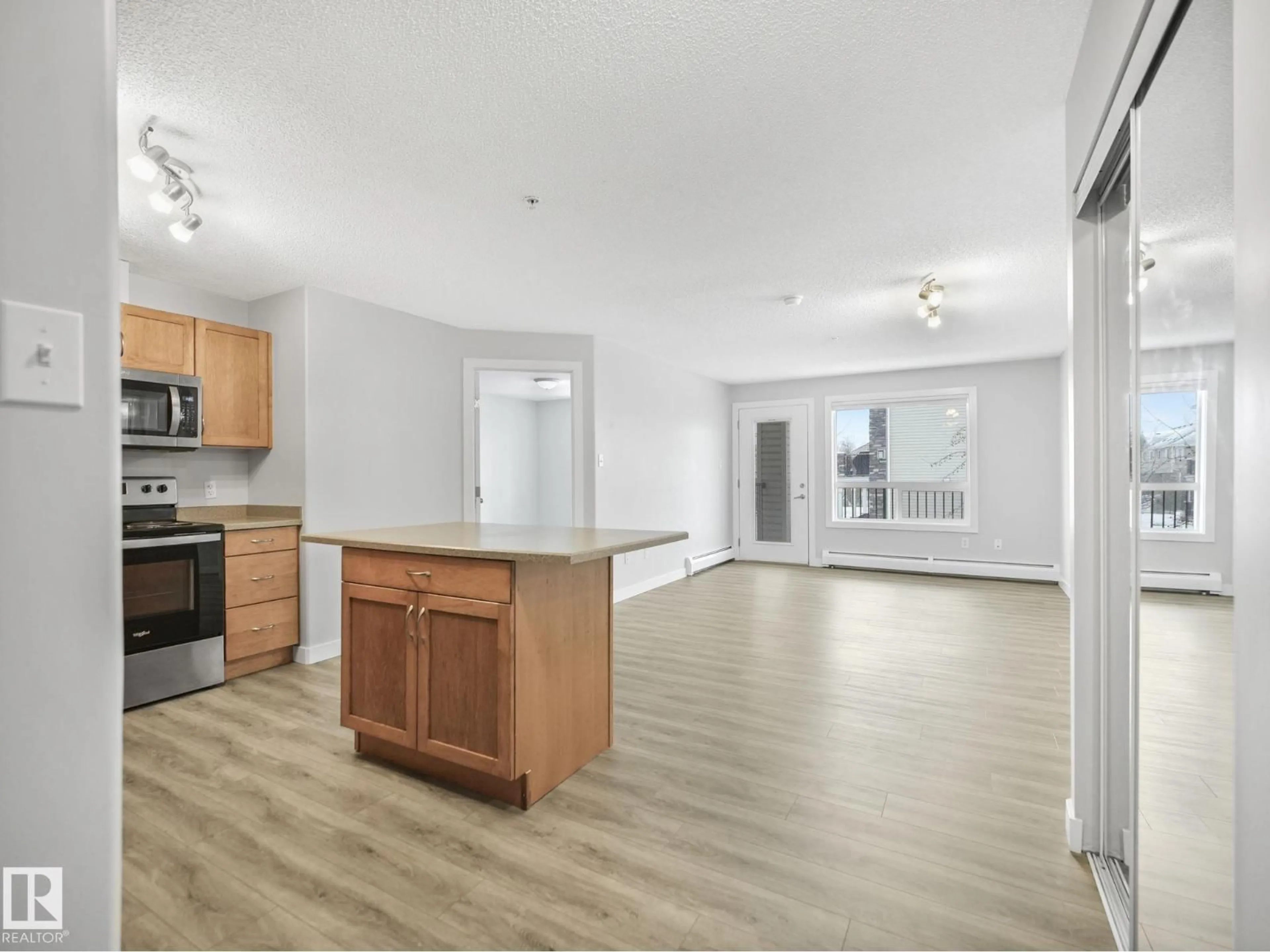 Unknown for 7331 - 6221 SOUTH TERWILLEGAR DR, Edmonton Alberta T6R0L9