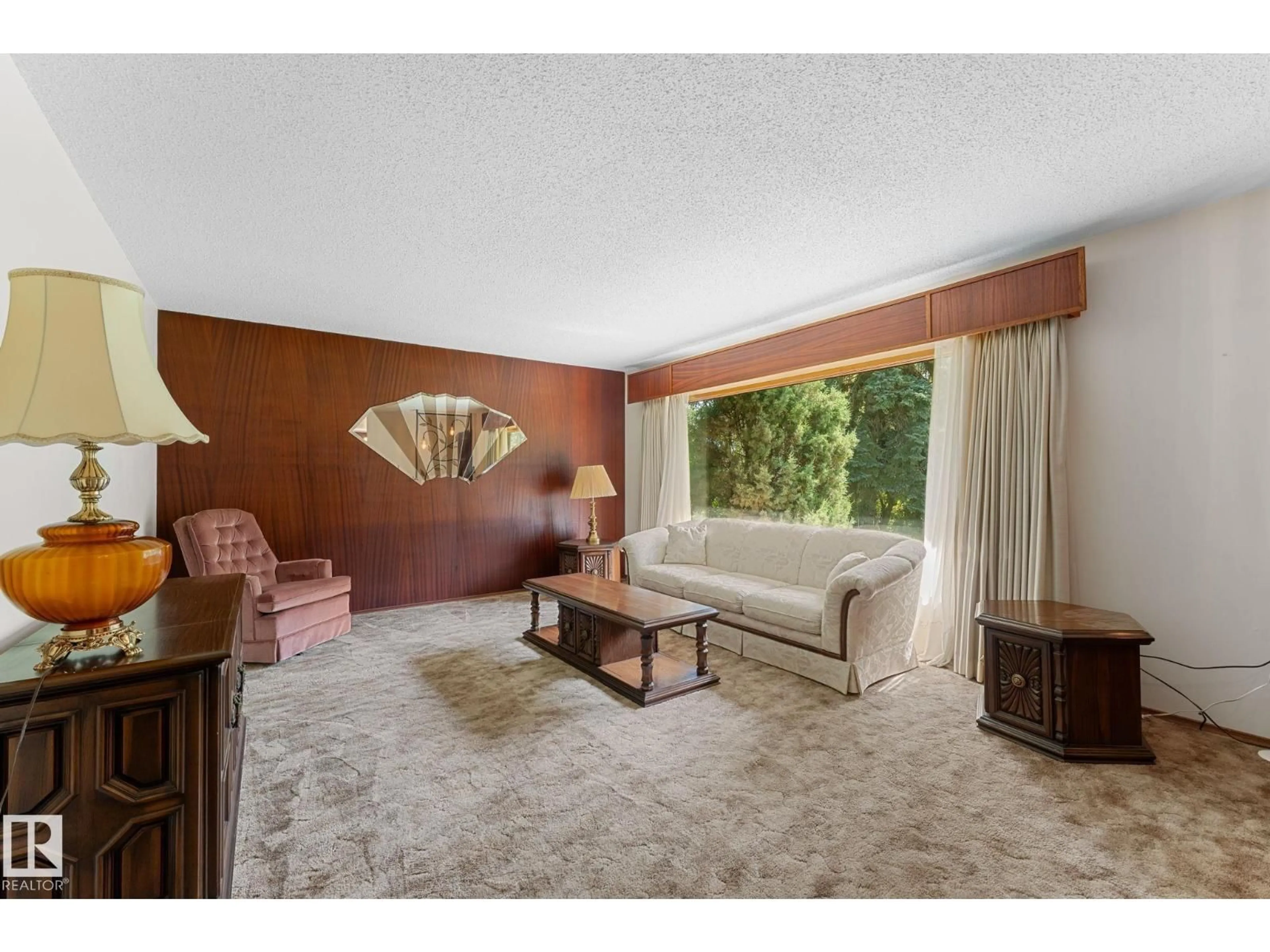 Living room with furniture, unknown for 5020 53 AV, Onoway Alberta T0E1V0