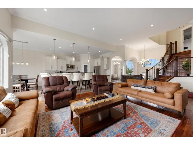 282 OZERNA RD, Edmonton 3