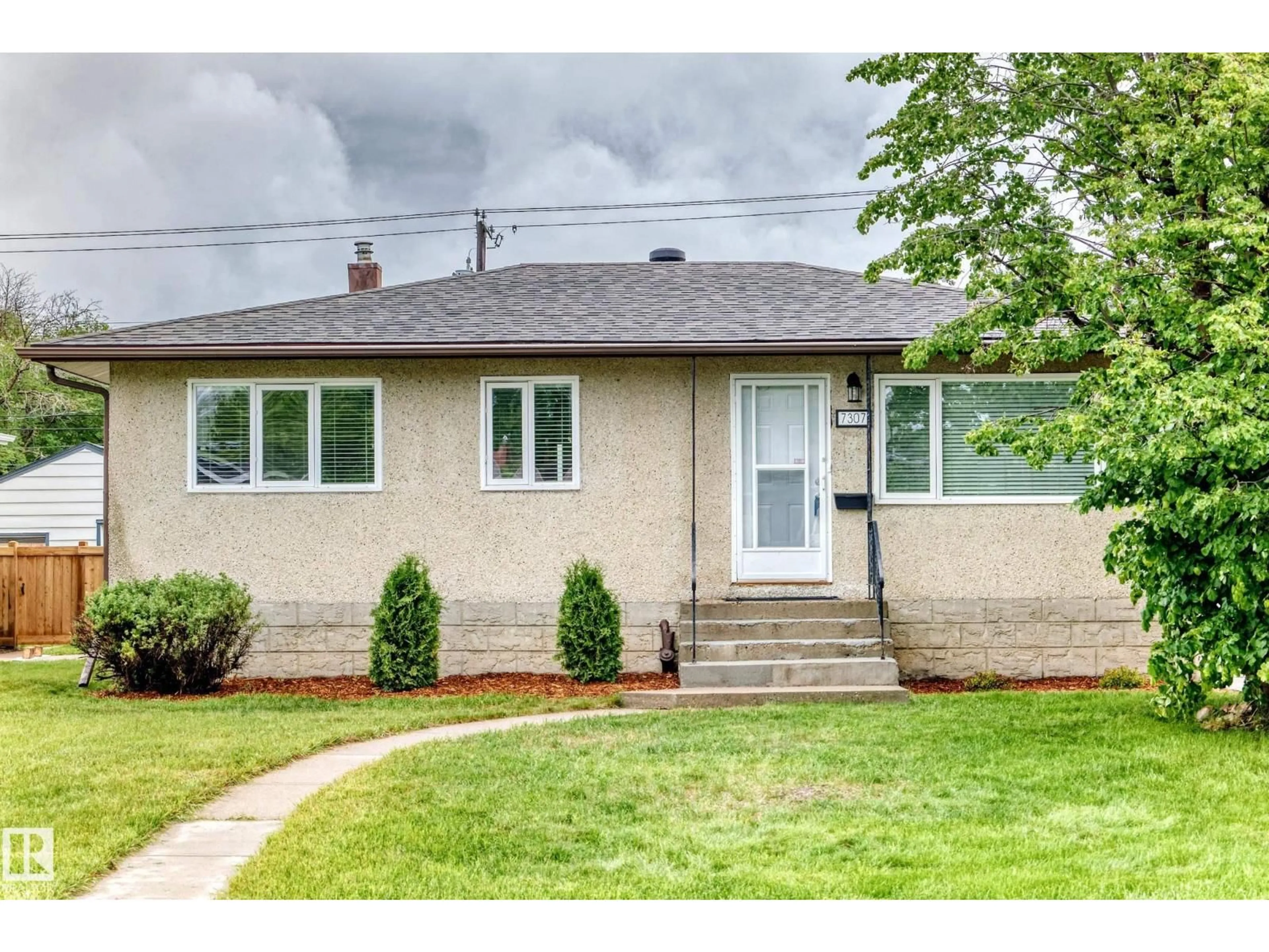Unknown for NW - 7307 76 ST, Edmonton Alberta T6C0G5