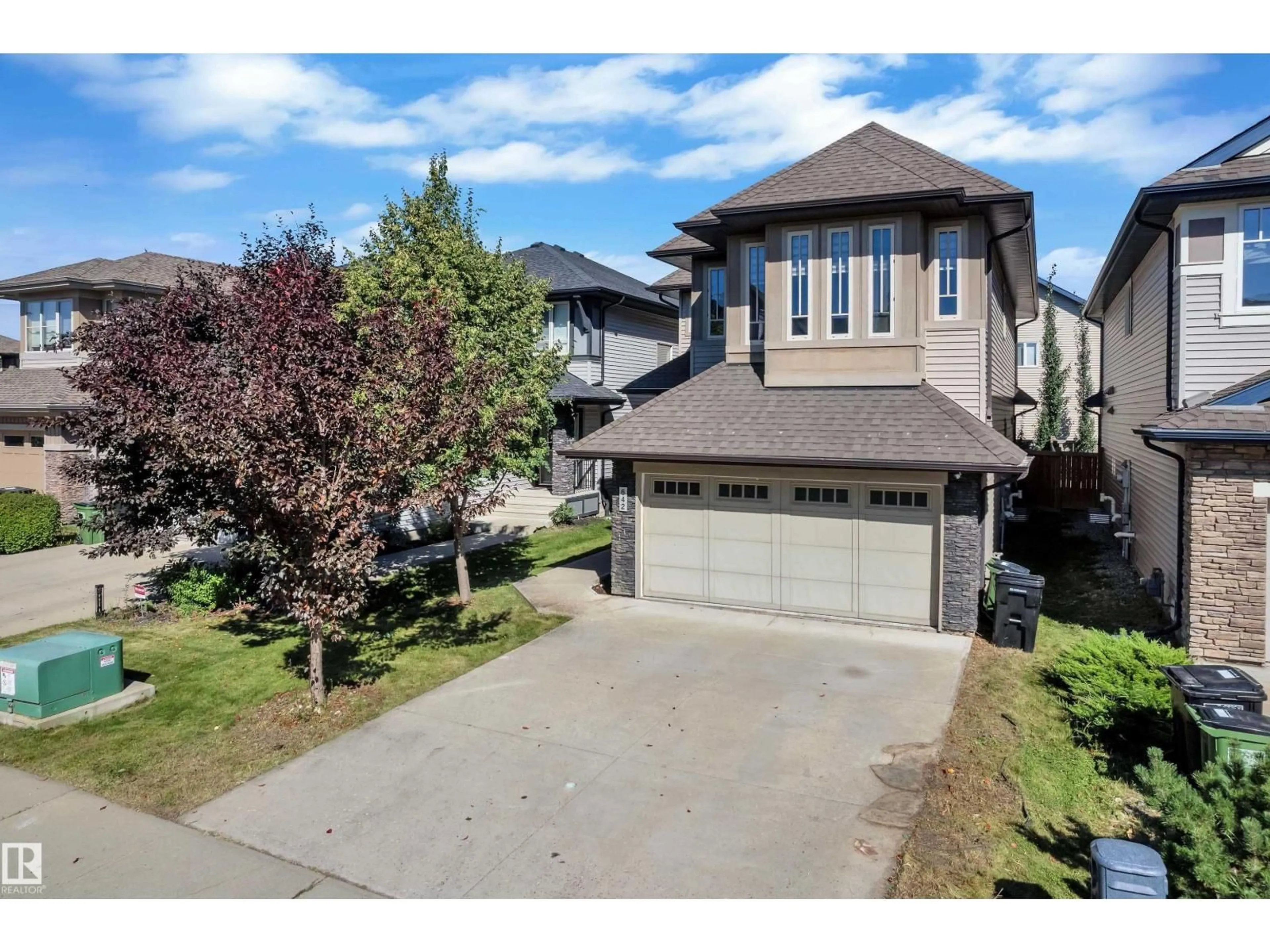 A pic from outside/outdoor area/front of a property/back of a property/a pic from drone, street for 642 ADAMS WY, Edmonton Alberta T6W0K1