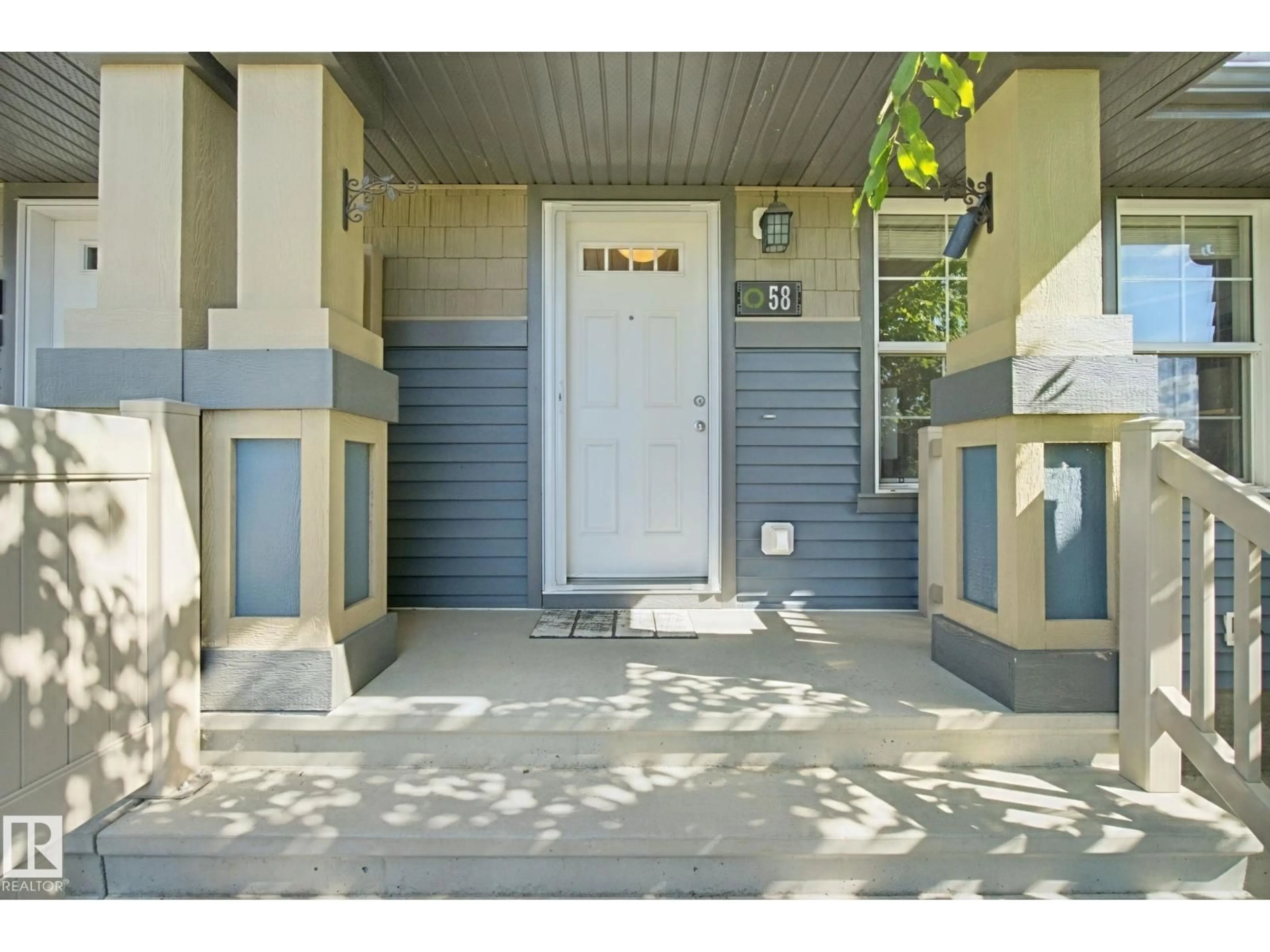 Indoor entryway for 58 - 4029 ORCHARDS DR, Edmonton Alberta T6X1V2
