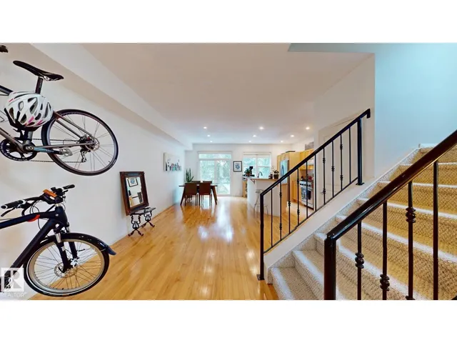 NW - 9846 112 ST, Edmonton 3
