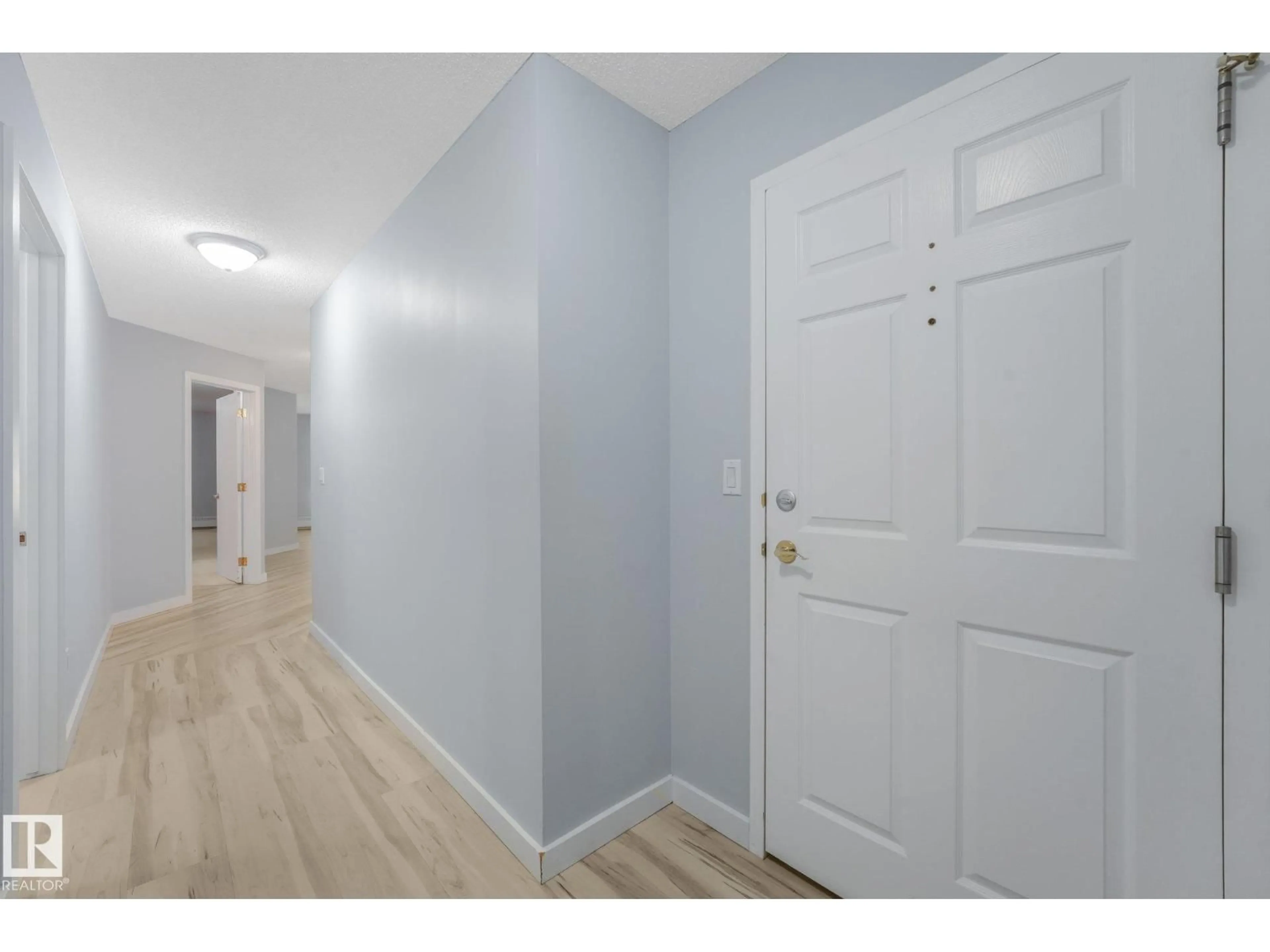 Indoor entryway for #307 - 10945 21 AV, Edmonton Alberta T6J6R3