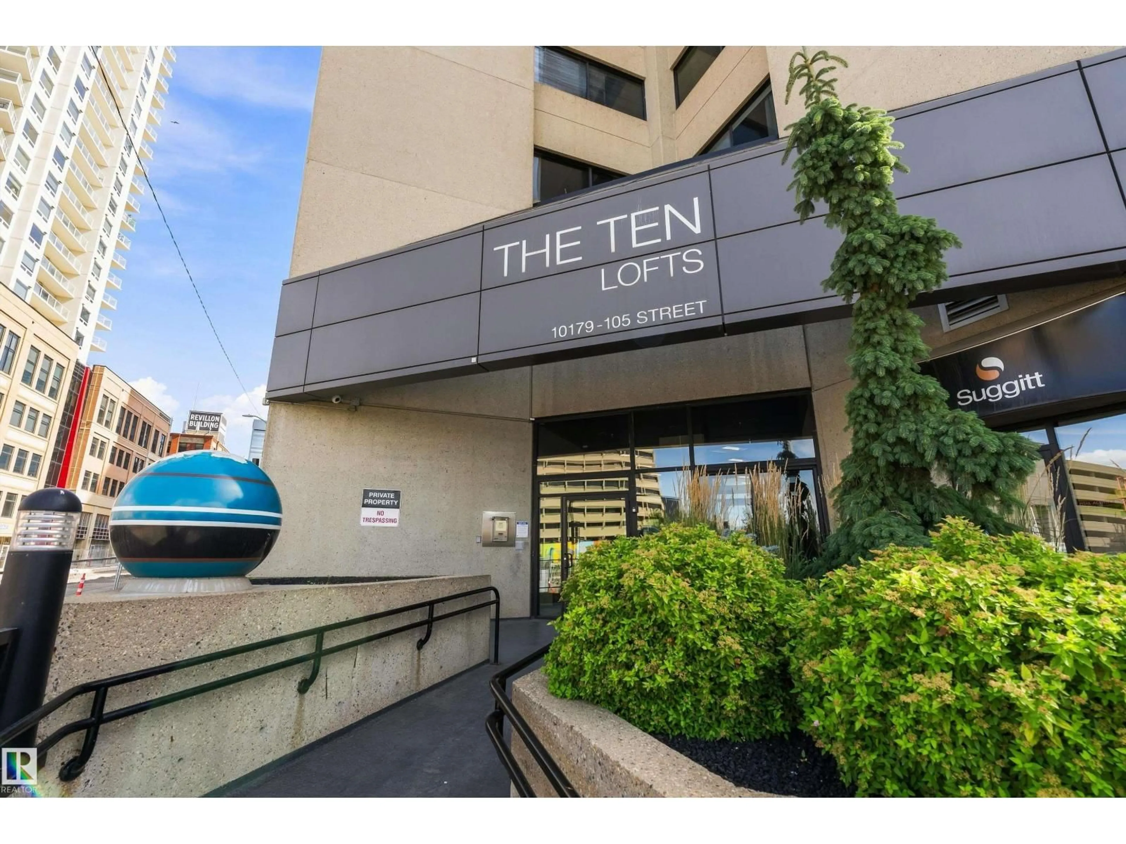 Indoor foyer for 506 - 10179 105 ST, Edmonton Alberta T5J3N1