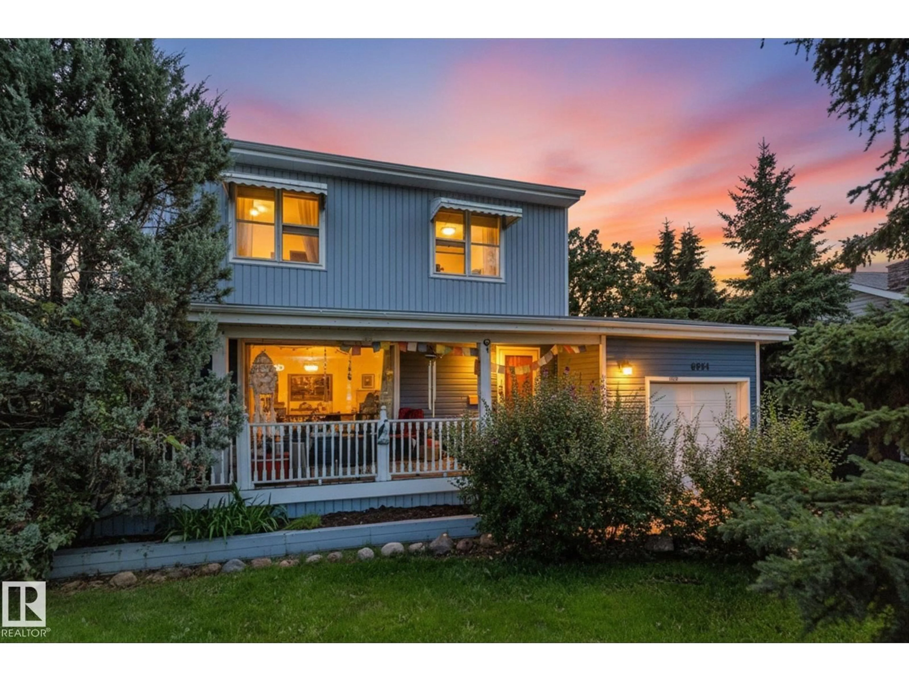 Home with vinyl exterior material, street for NW - 6054 107A ST, Edmonton Alberta T6H2Y5