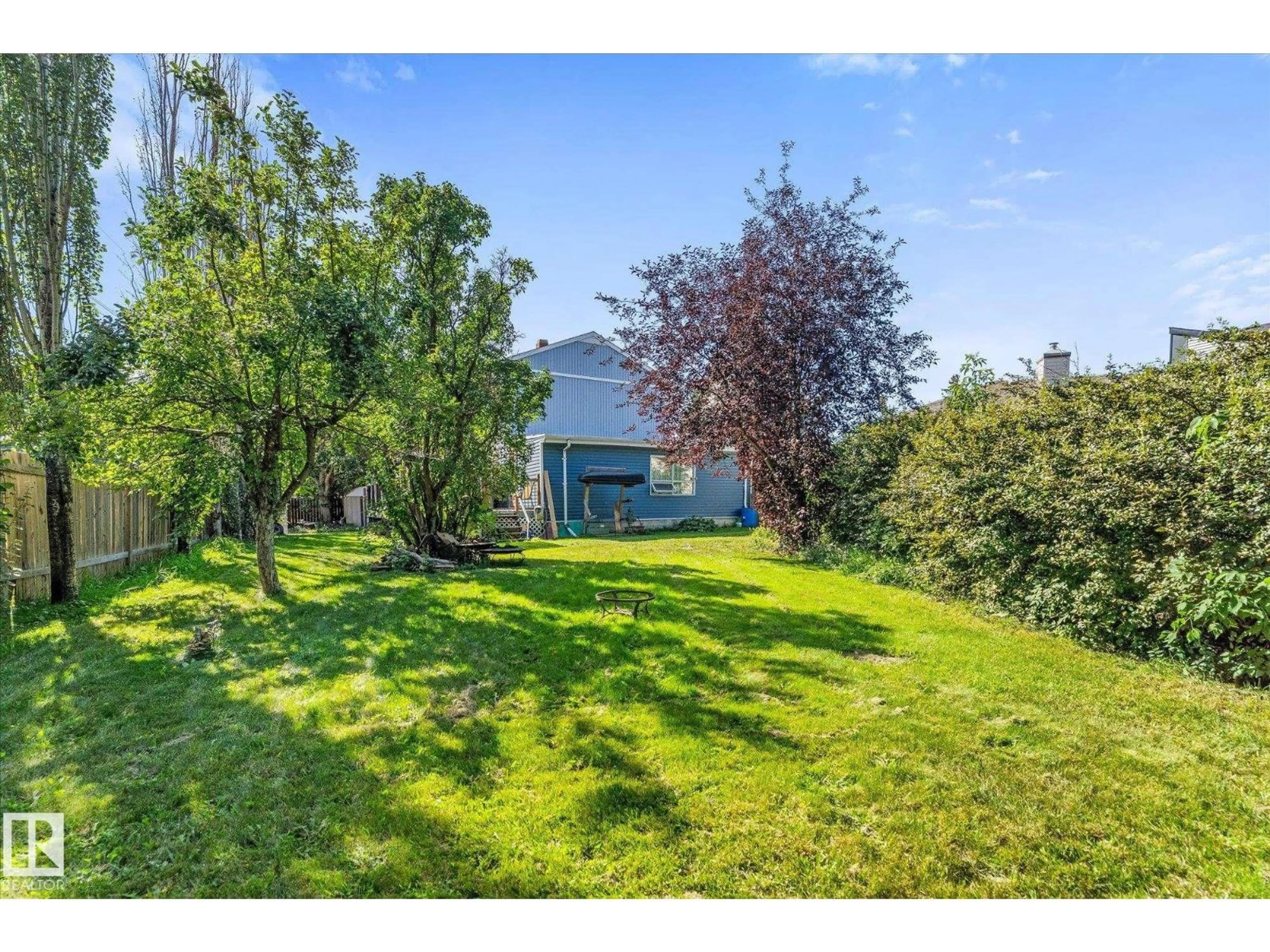 A pic from outside/outdoor area/front of a property/back of a property/a pic from drone, unknown for NW - 6054 107A ST, Edmonton Alberta T6H2Y5