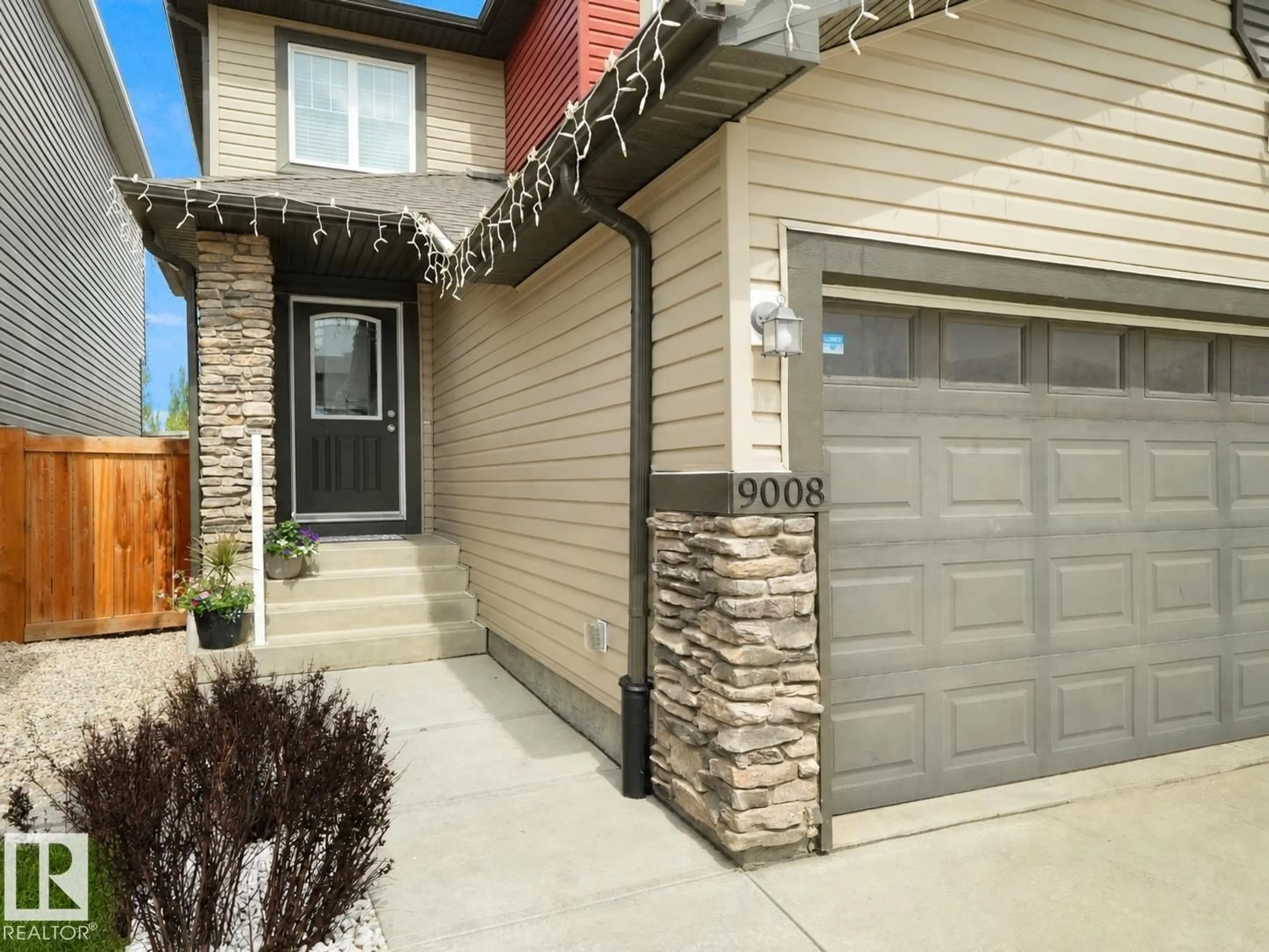 Unknown for SW - 9008 COOPER LINK LI, Edmonton Alberta T6W4A6