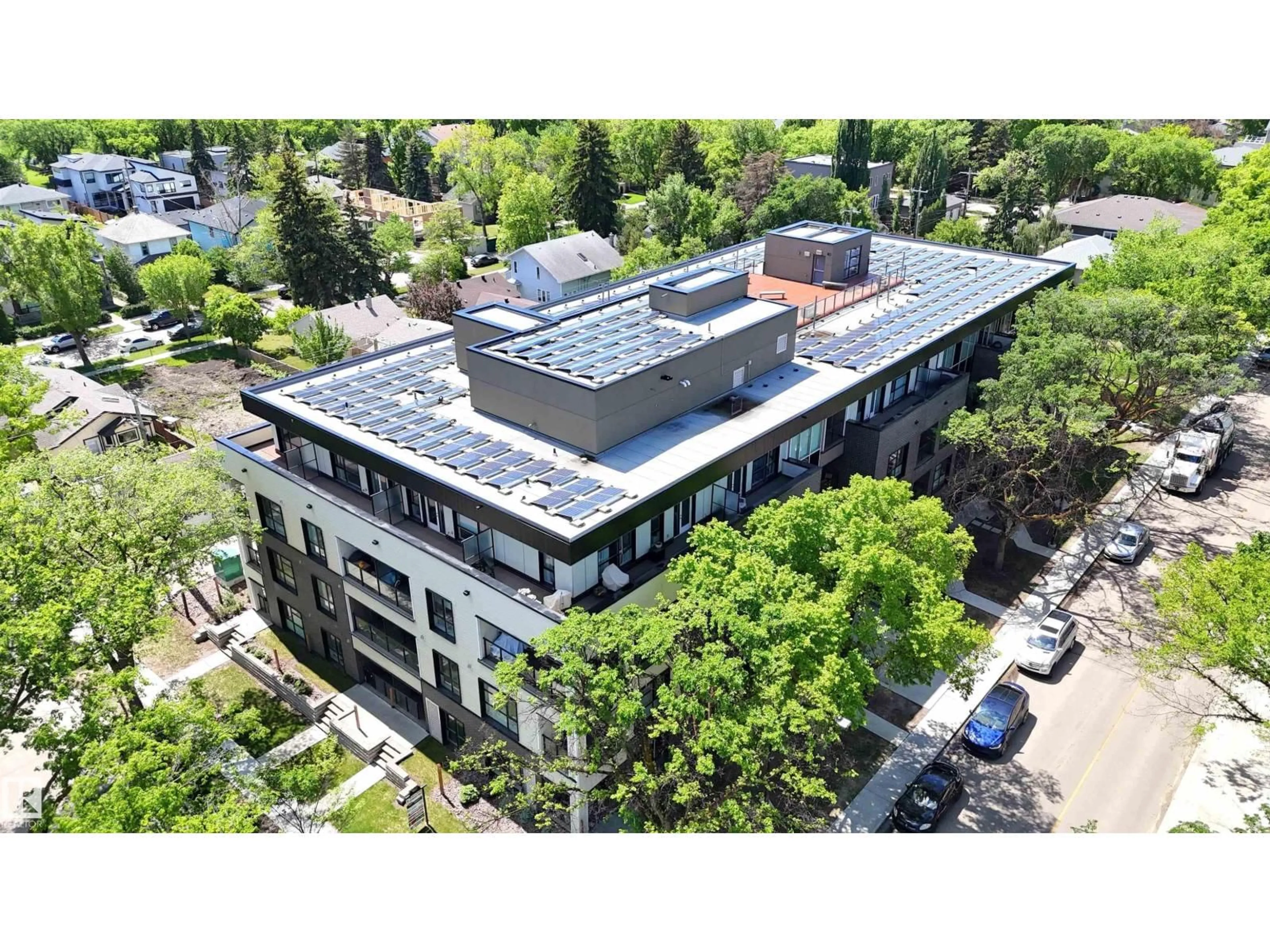 A pic from outside/outdoor area/front of a property/back of a property/a pic from drone, building for 405 - 11503 76 AV, Edmonton Alberta T6G0K6