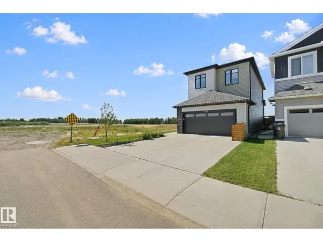 608 BOULDER WD, Leduc 3