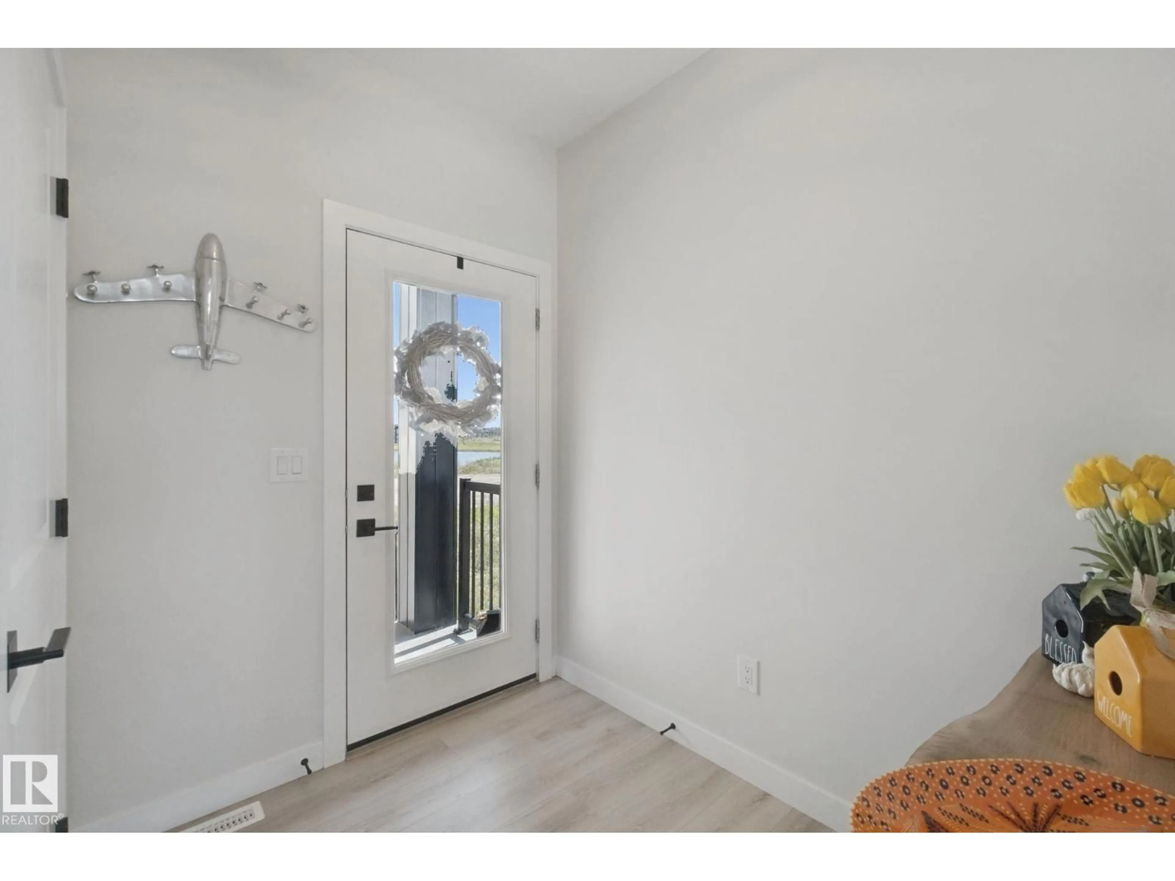 Indoor entryway for 608 BOULDER WD, Leduc Alberta T9E1M1