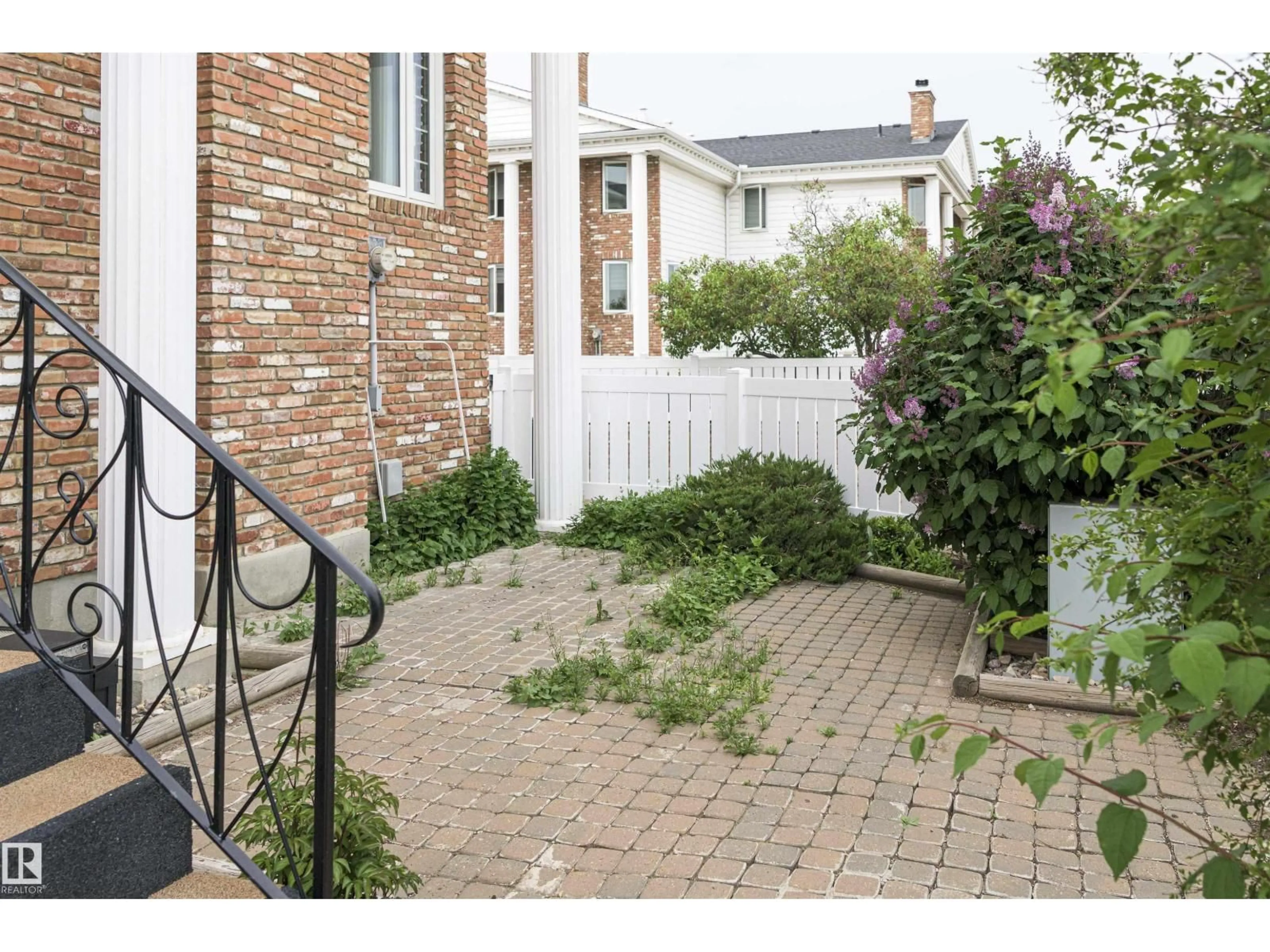 Patio, street for 5010 147 ST, Edmonton Alberta T6H5E7