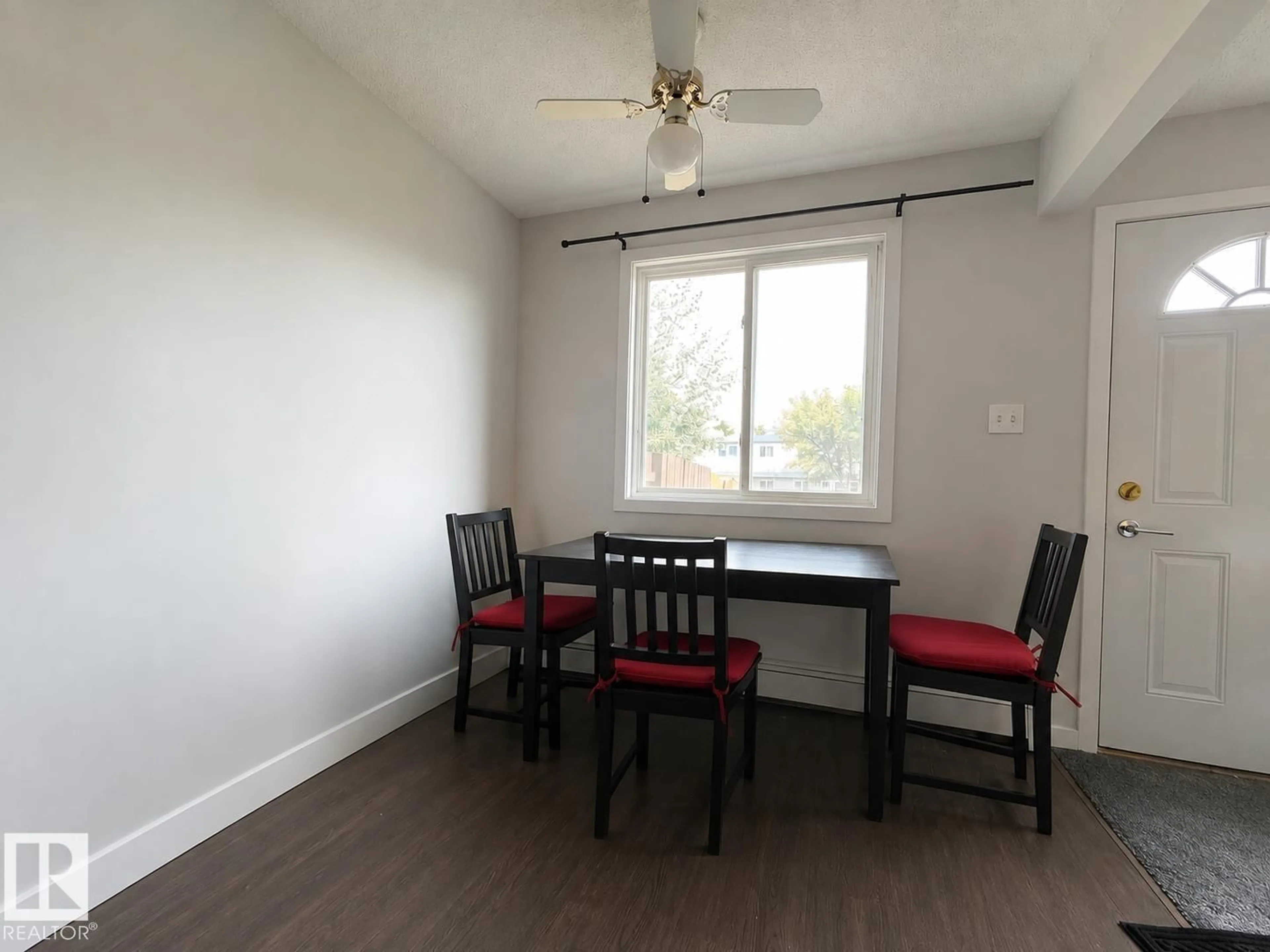 A pic of a room for #2 - 18315 89 AV, Edmonton Alberta T5T1X2