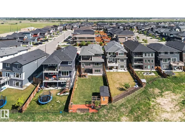 4119 7 AV, Edmonton 2