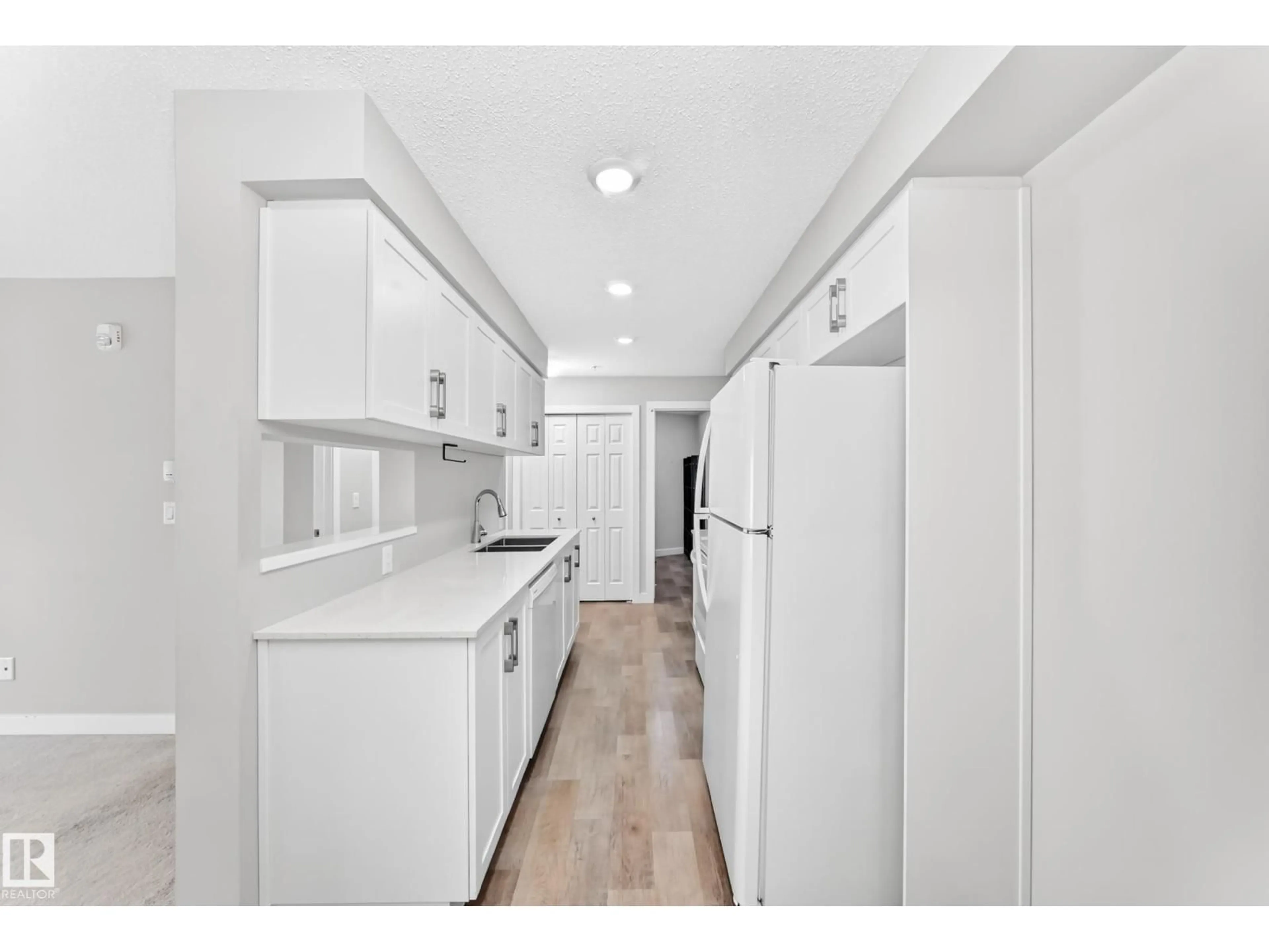 Standard kitchen, unknown for #220 - 11511 27 AV, Edmonton Alberta T6J7J8