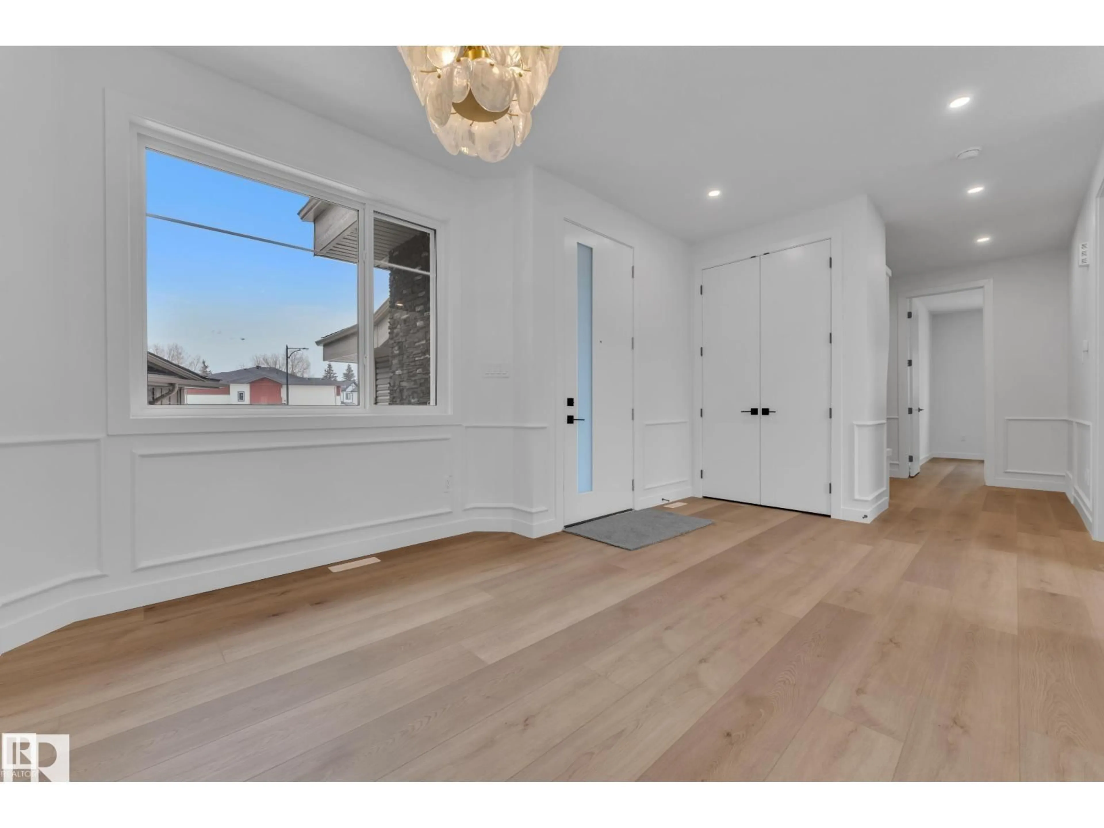 Indoor entryway for 159 GRAYBRIAR DR, Stony Plain Alberta T7Z0M7