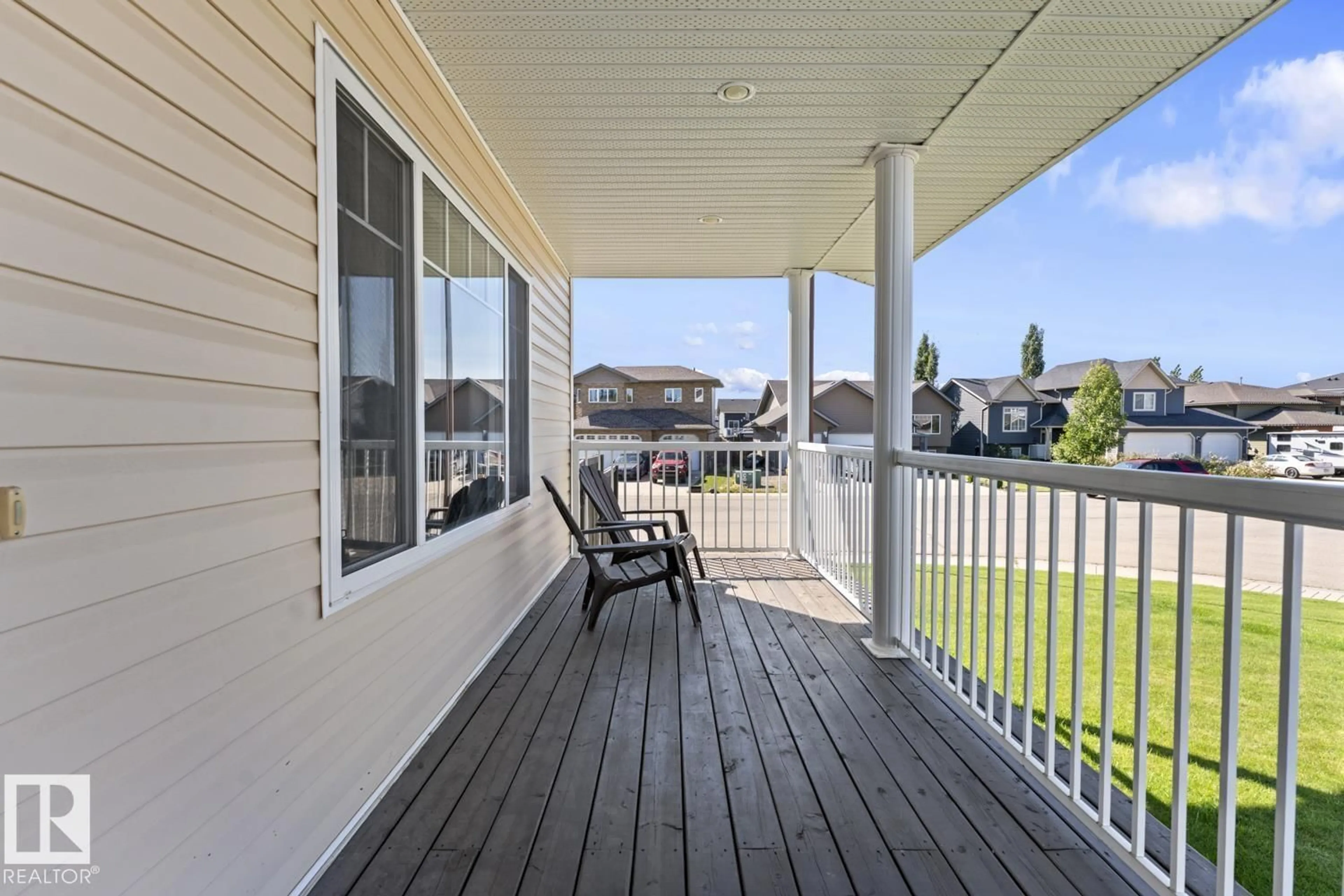 Home with vinyl exterior material, water/lake/river/ocean view for 501 26 ST, Cold Lake Alberta T9M0B2