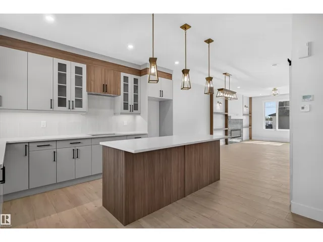 55 ROSA CR, St. Albert 4