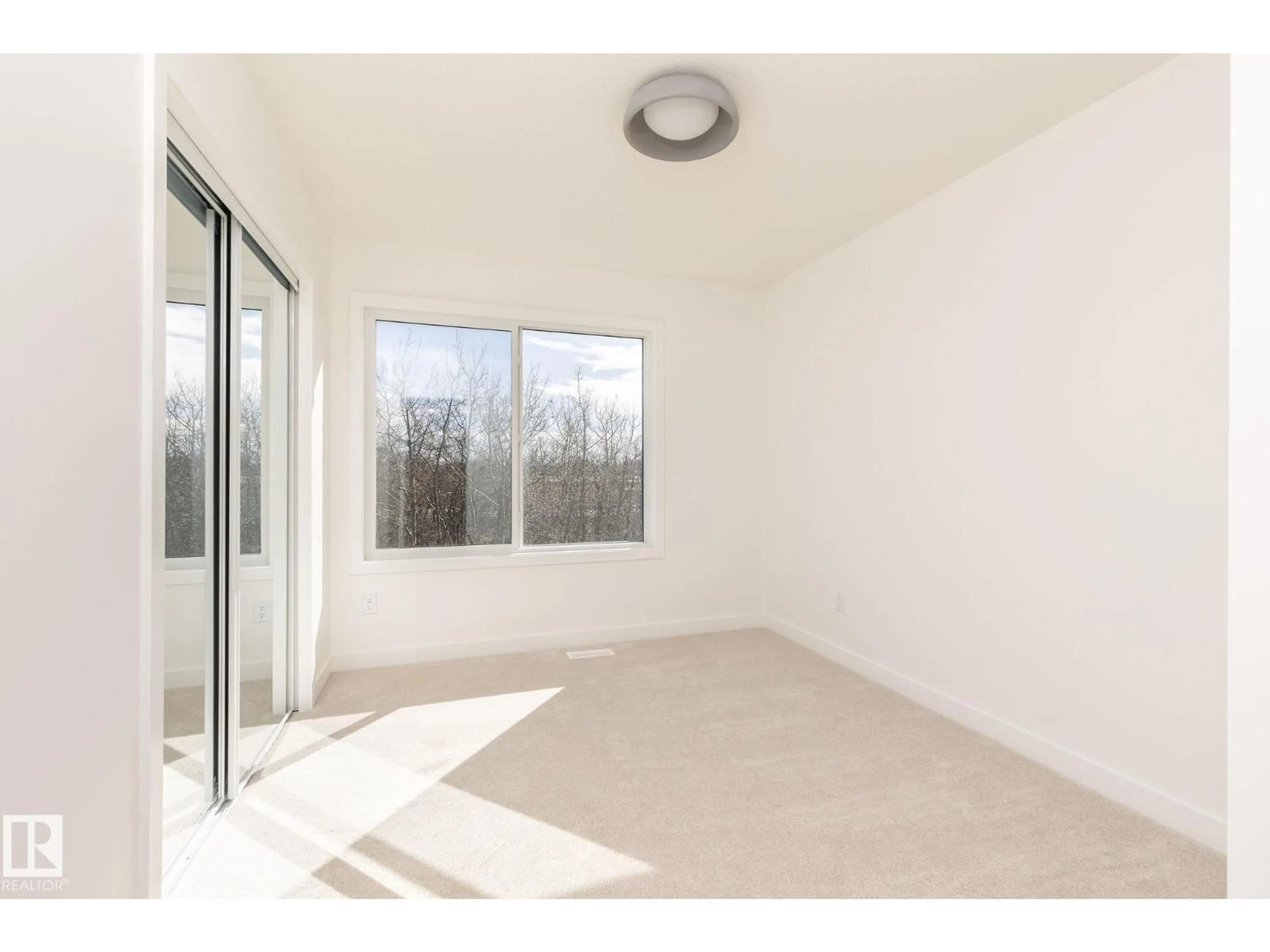 A pic of a room for 2619 62 ST, Edmonton Alberta T6X3G3